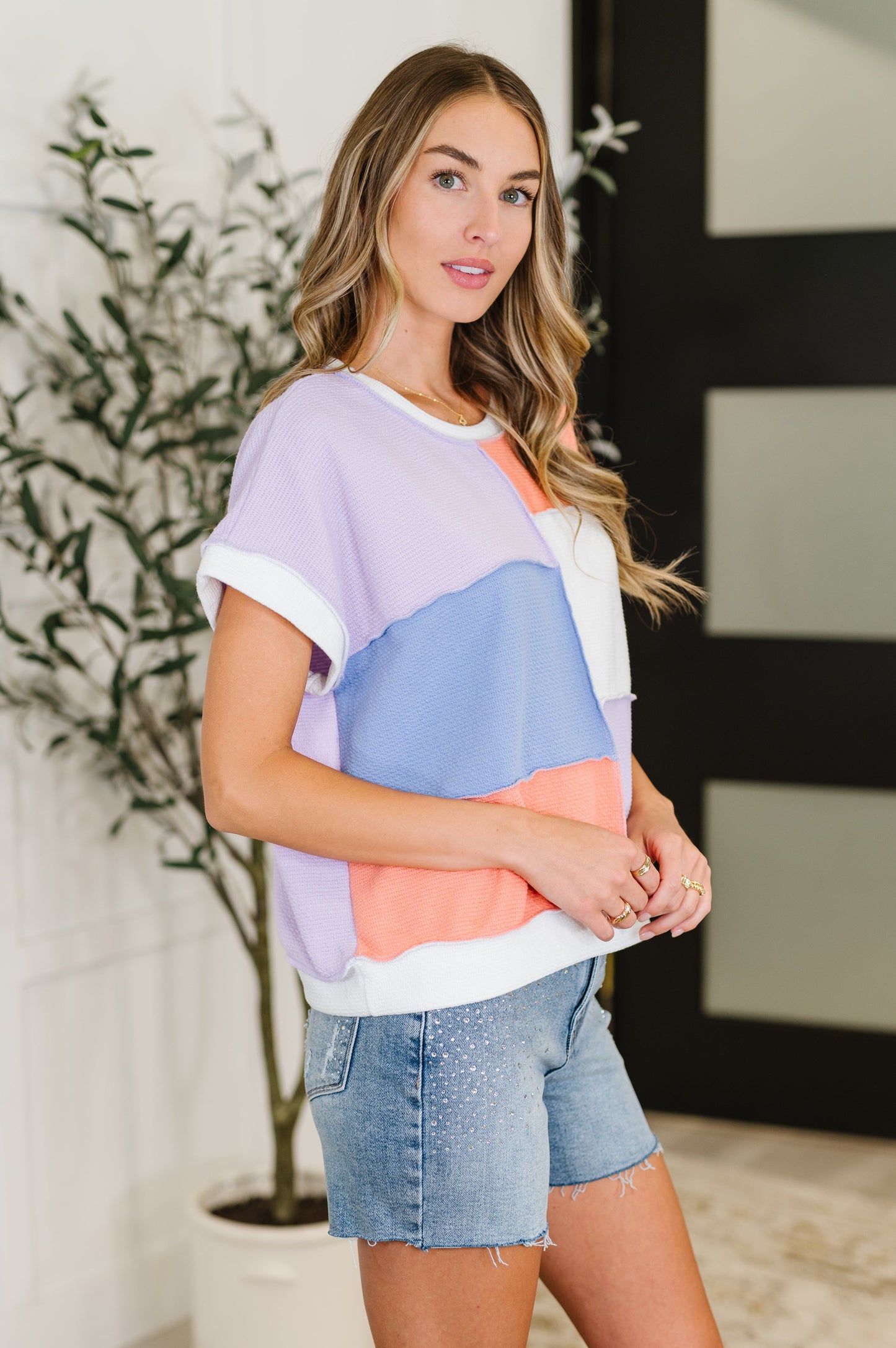 color block-patterned short sleeve shirt in Lilac, Orange and Denim