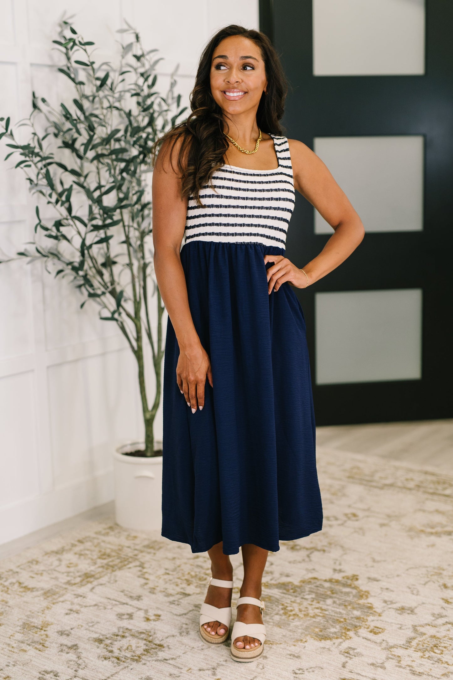 Striped top and navy dress
Texture Knit Bodice
High Stretch Bodice
Square Neckline
Crinkle Woven Skirt
Functional Side Pockets
100% Polyester
True to Size