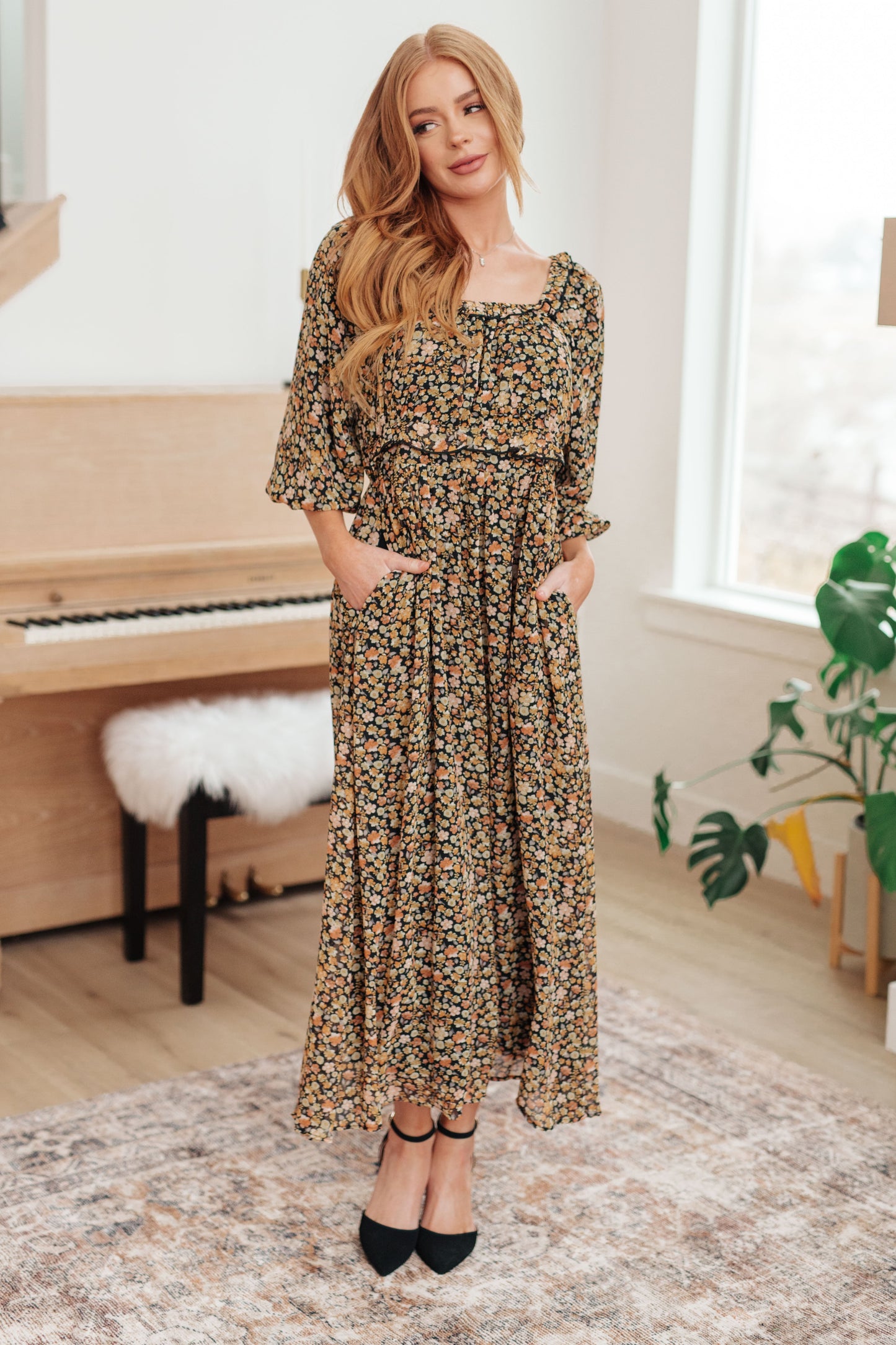 Floral Poly Chiffon Maxi dress by Polagram
Square Neckline
3/4 Length Sheer Sleeves
Cased Elastic Waistband
Ruffle Details
Pockets
Fully Lined
Self 100% Polyester
Lining 100% Polyester
True to Size