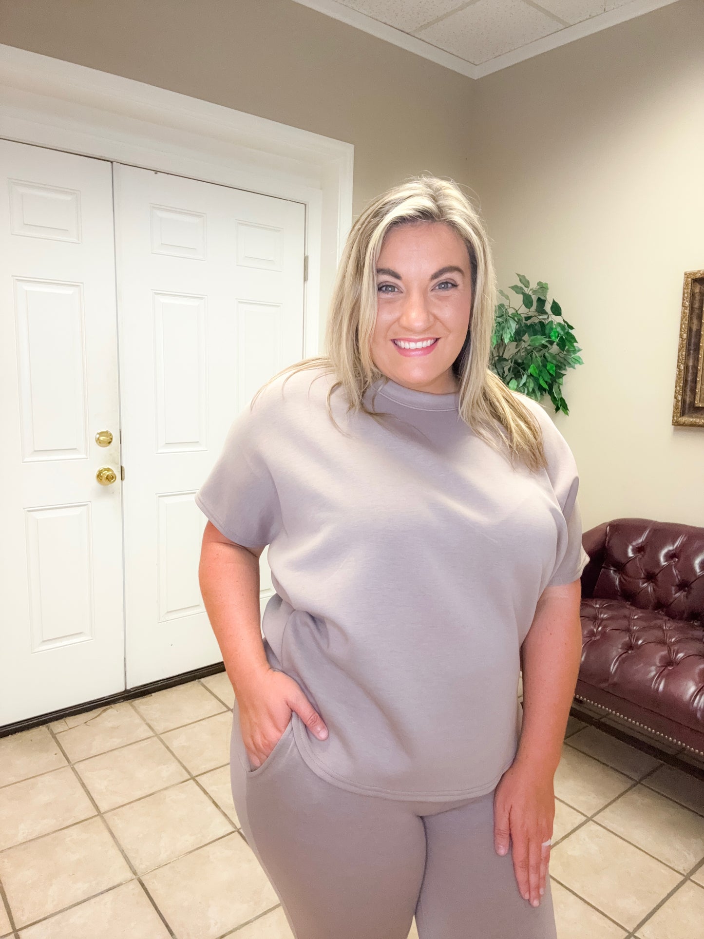 Wrinkle free short sleeve pants set Travel Set Paris in Cappuccino by Dear Scarlett