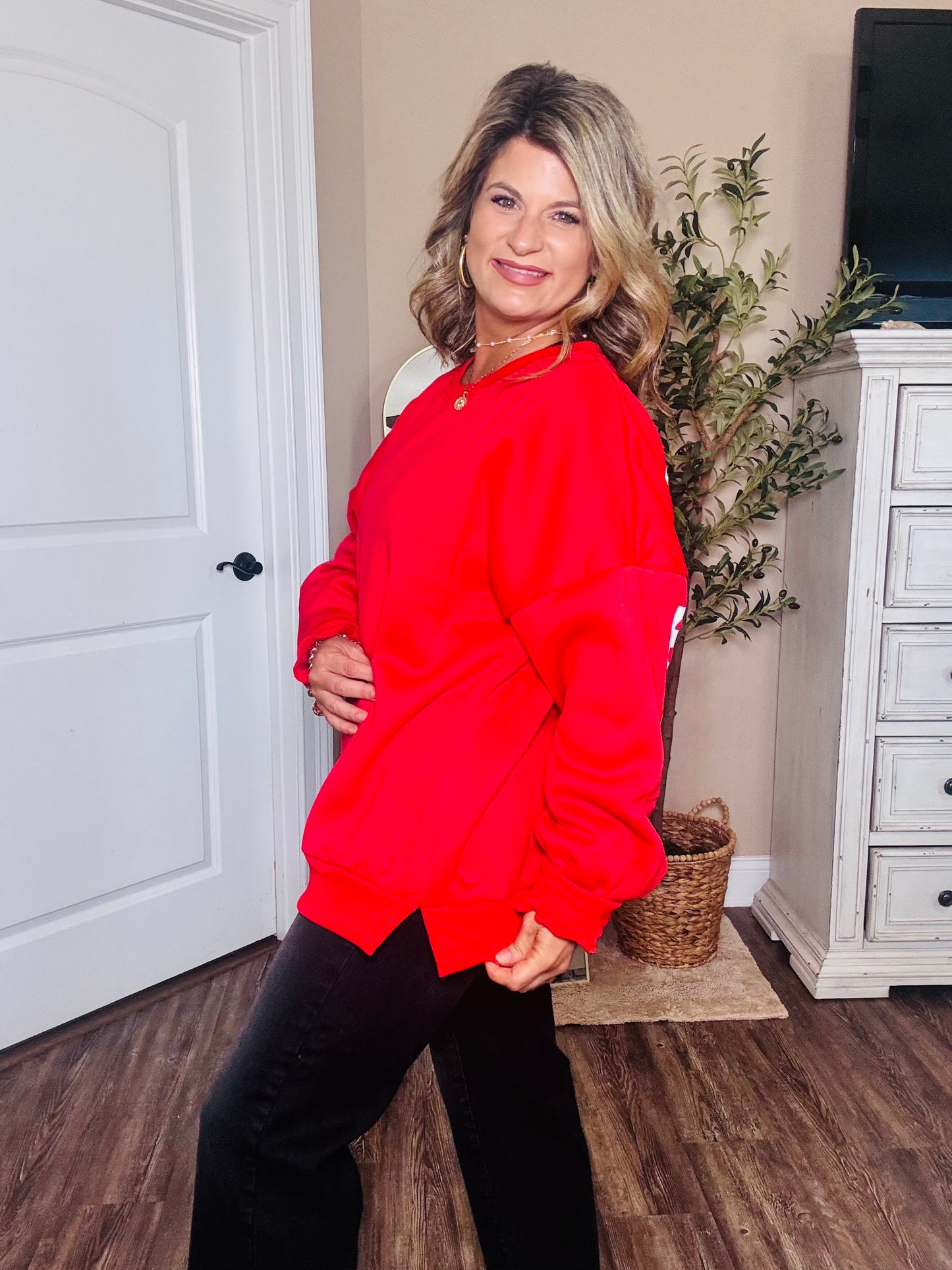 Santa’s Coming Graphic Scuba Oversized Sweatshirt