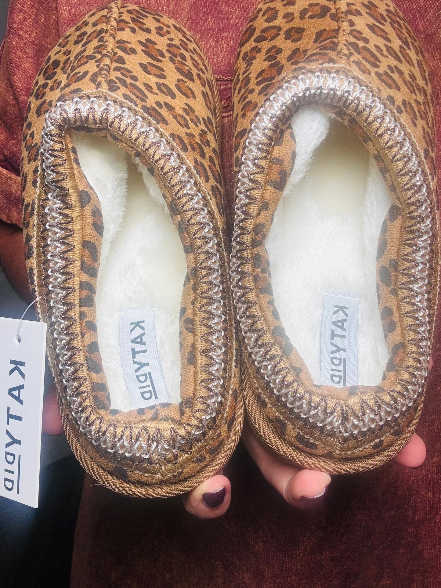 Leopard Print Embroidered Slippers