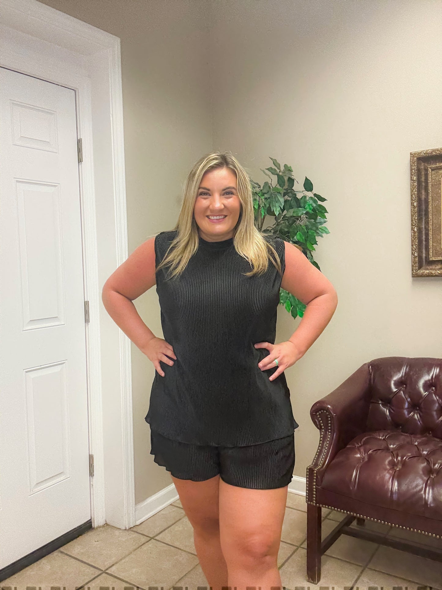 Black pleated short sleeve short set