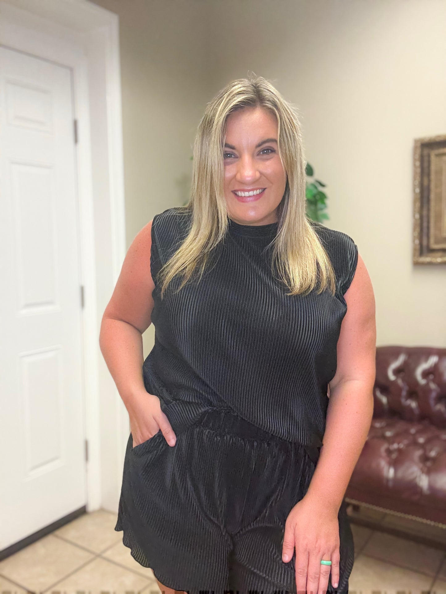 Black pleated short sleeve short set