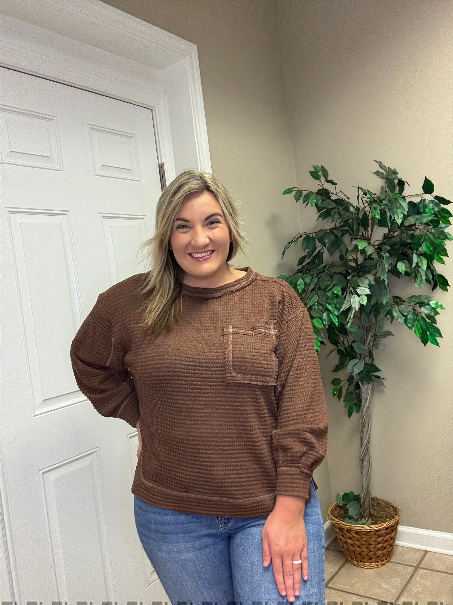 Hi Low exposed Seam long Sleeve Top