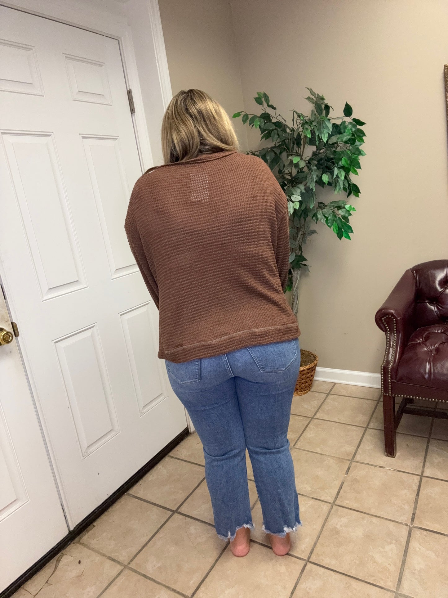 Hi Low exposed Seam long Sleeve Top