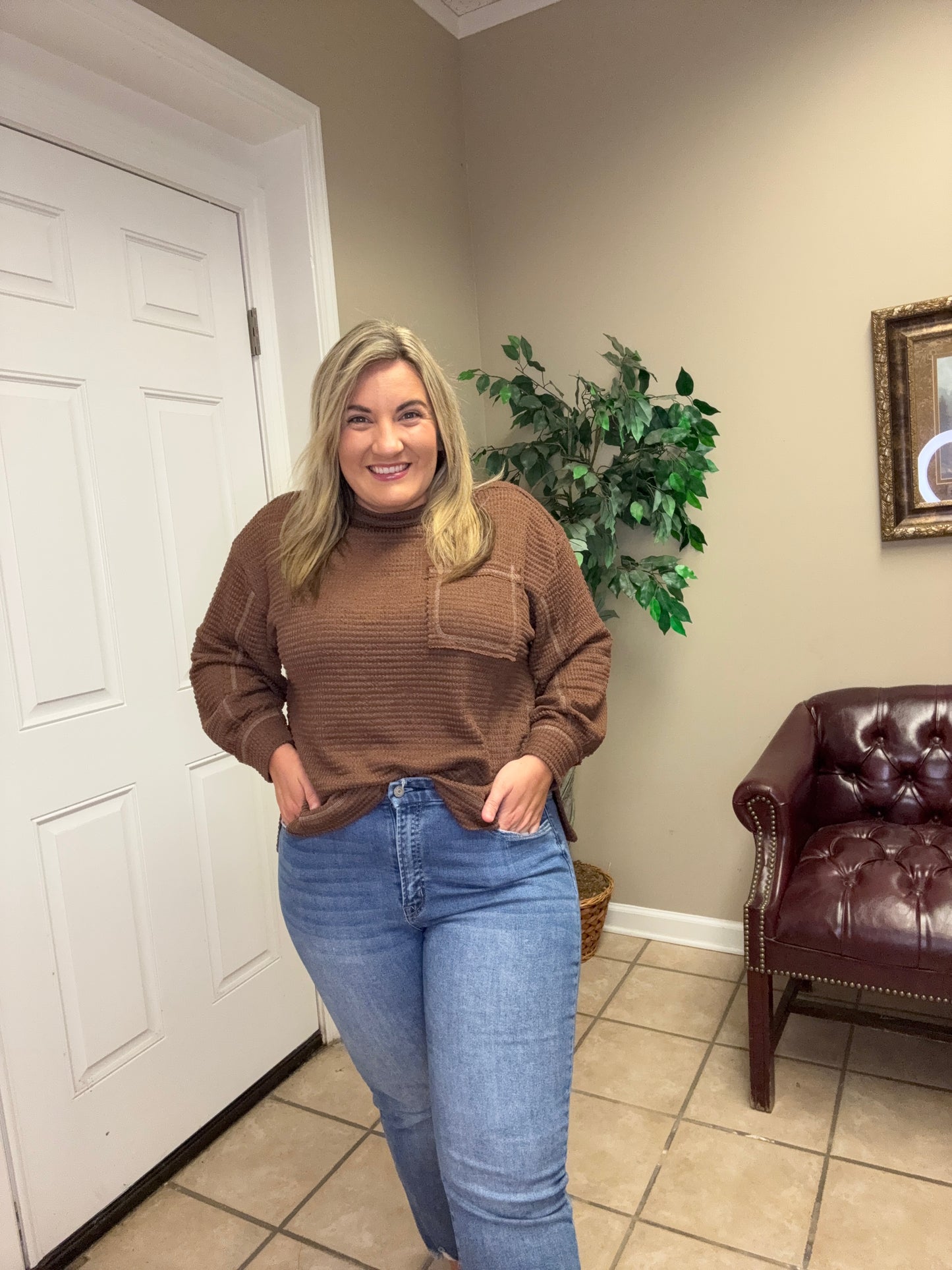 Hi Low exposed Seam long Sleeve Top