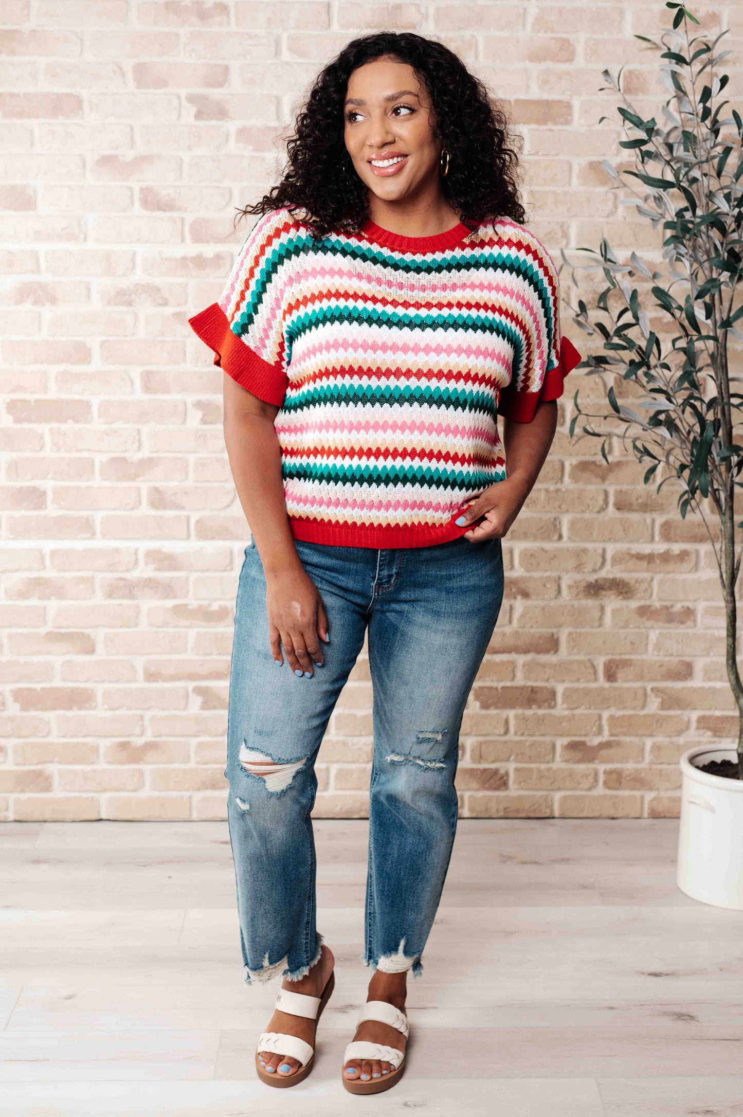 Striped Lightweight Sweater Knit , short sleeve Top
Round Neckline
Banded Ribbed Neckline
Dolman Sleeve
Exaggerated Banded Sleeve Cuff
Banded Ribbed Hemline
100% Viscose
True to Size