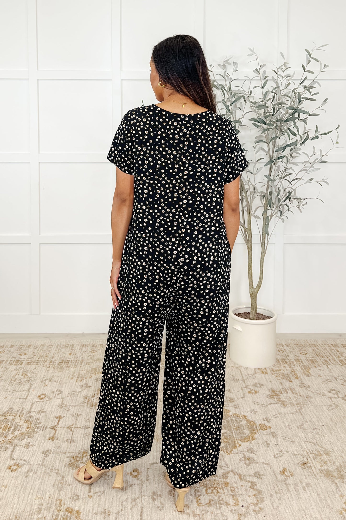 Black V neck, front zipper, relaxed fit, wide leg, side pockets, plus size jumpsuit