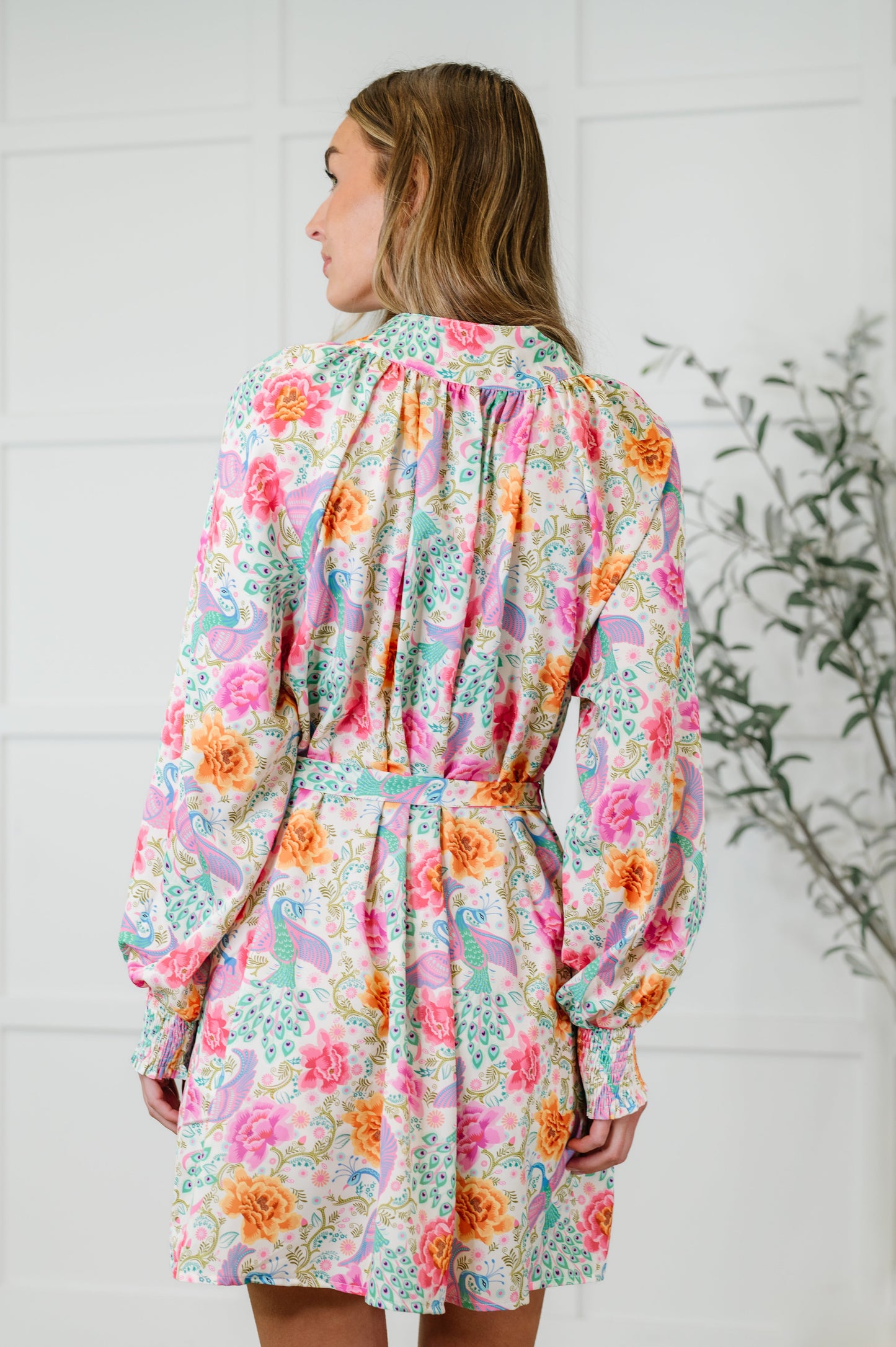 Poplin Woven, floral dress
Banded Round Neckline
Full Front Button Closure
Gathered Shoulder
Raglan Balloon Sleeve
Smocked Elastic Sleeve Cuff
Functional Belt Loops
Functional Waist Tie
100% Polyester
True to Size
