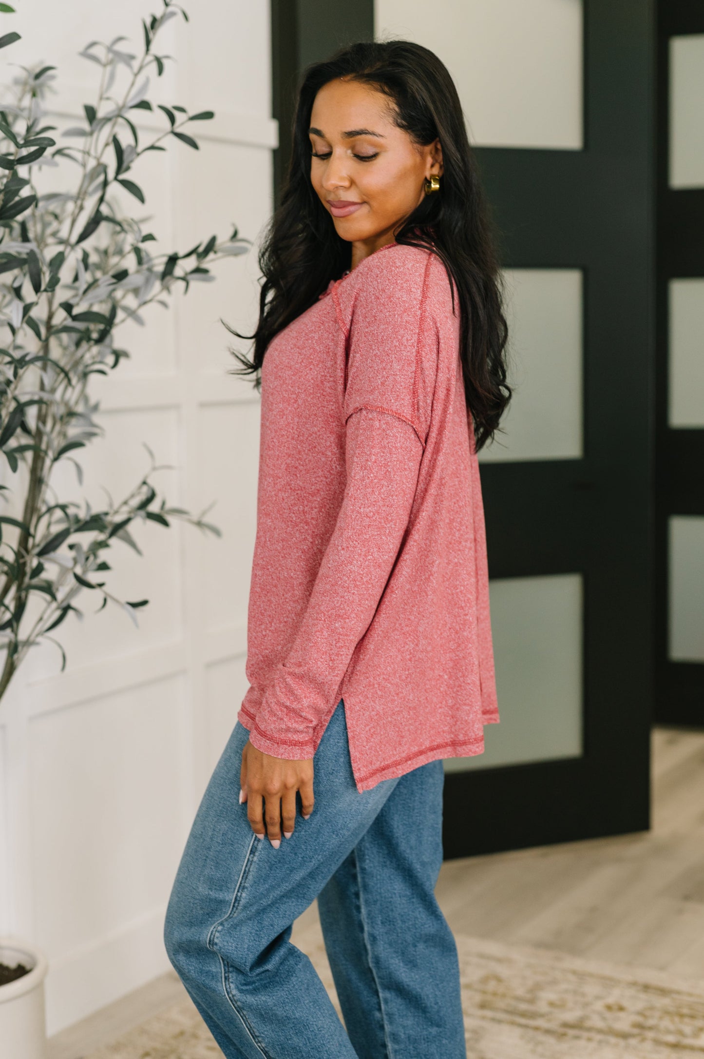 Long sleeve Brushed French Terry top by Zenana in Dark Red
High Stretch
Banded, Round Neckline
Drop Shoulder
Stepped Hem
Exposed Seam
95% Polyester, 5% Spandex
True to Size