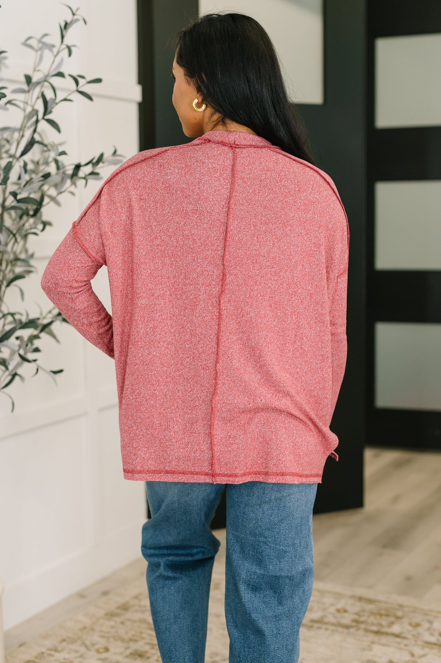 Long sleeve Brushed French Terry top by Zenana in Dark Red
High Stretch
Banded, Round Neckline
Drop Shoulder
Stepped Hem
Exposed Seam
95% Polyester, 5% Spandex
True to Size