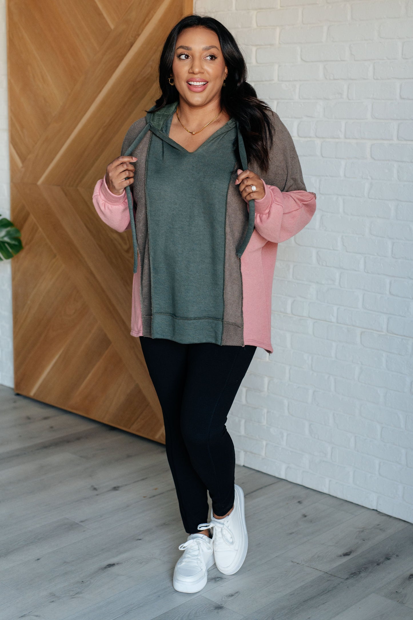 Color Block Hoodie by 7th Ray
French Terry
Reverse Details
Knit Lined Hood
Functional Drawstring
Dolman Sleeve
Exposed Seams
Banded Sleeve
High/Low Hem
42% Polyester, 40% Cotton, 18% Rayon
True to Size