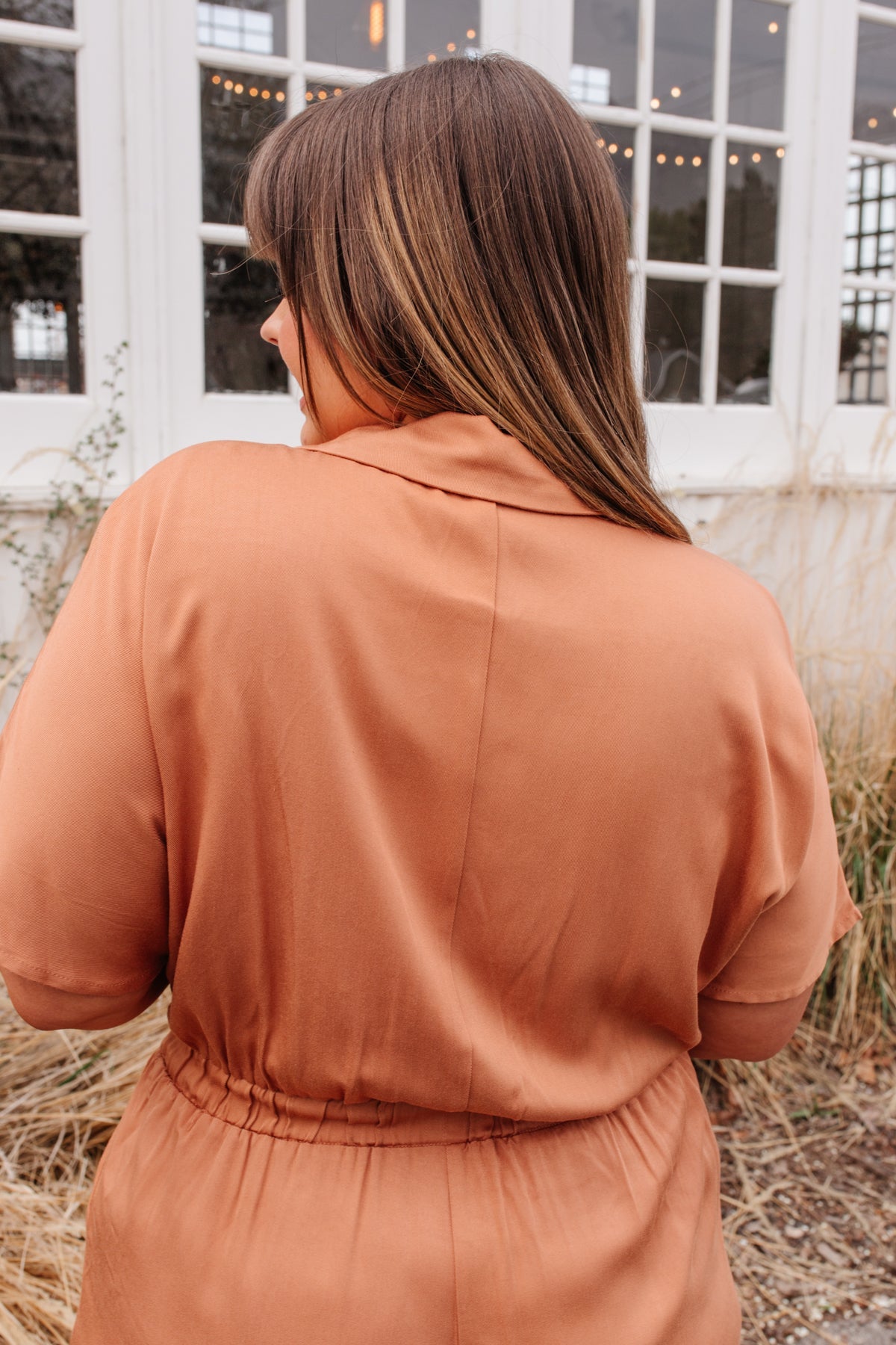 Collared romper in Light Rust
100% Rayon
Wash cold, hang dry
Fits true to size