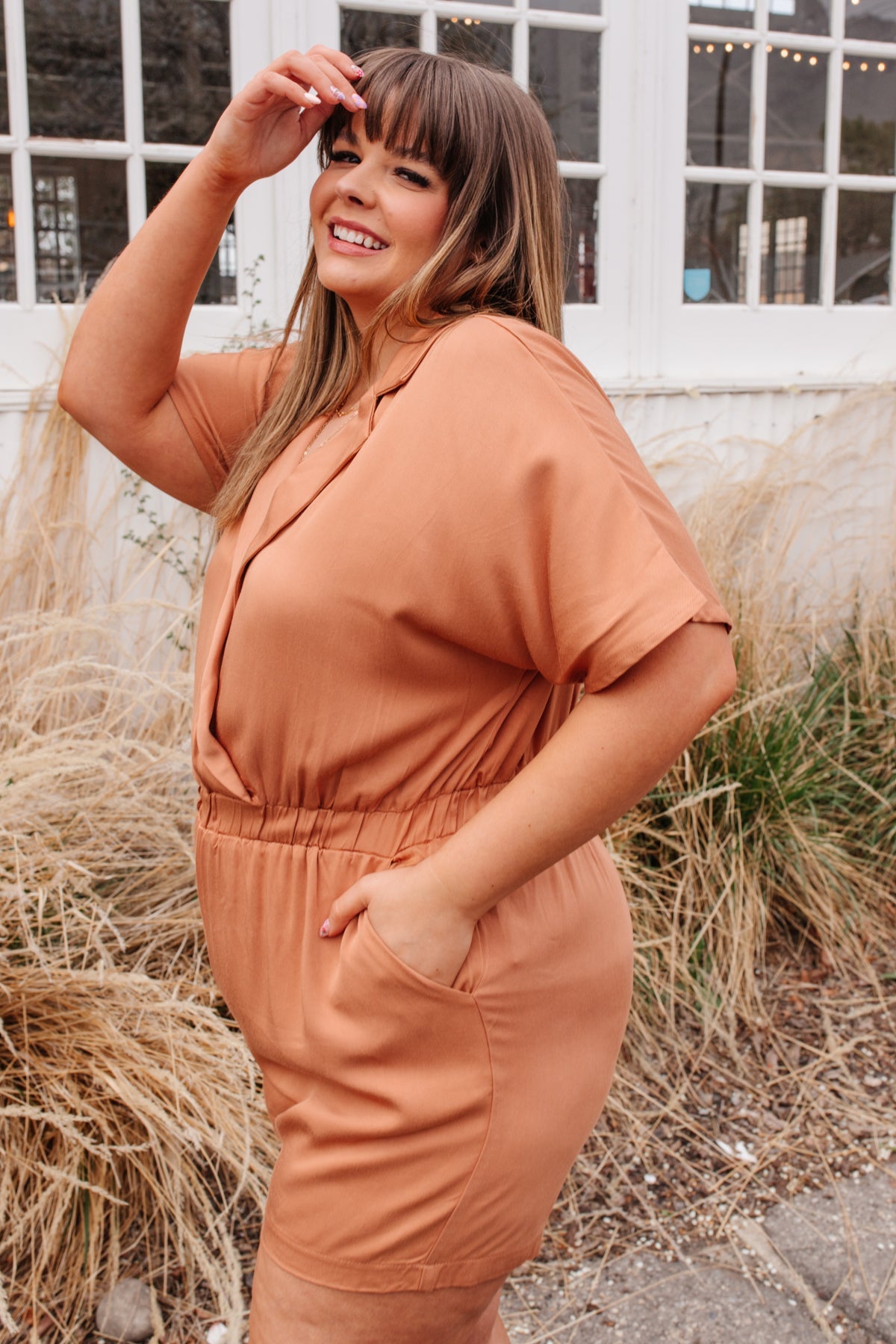Collared romper in Light Rust
100% Rayon
Wash cold, hang dry
Fits true to size