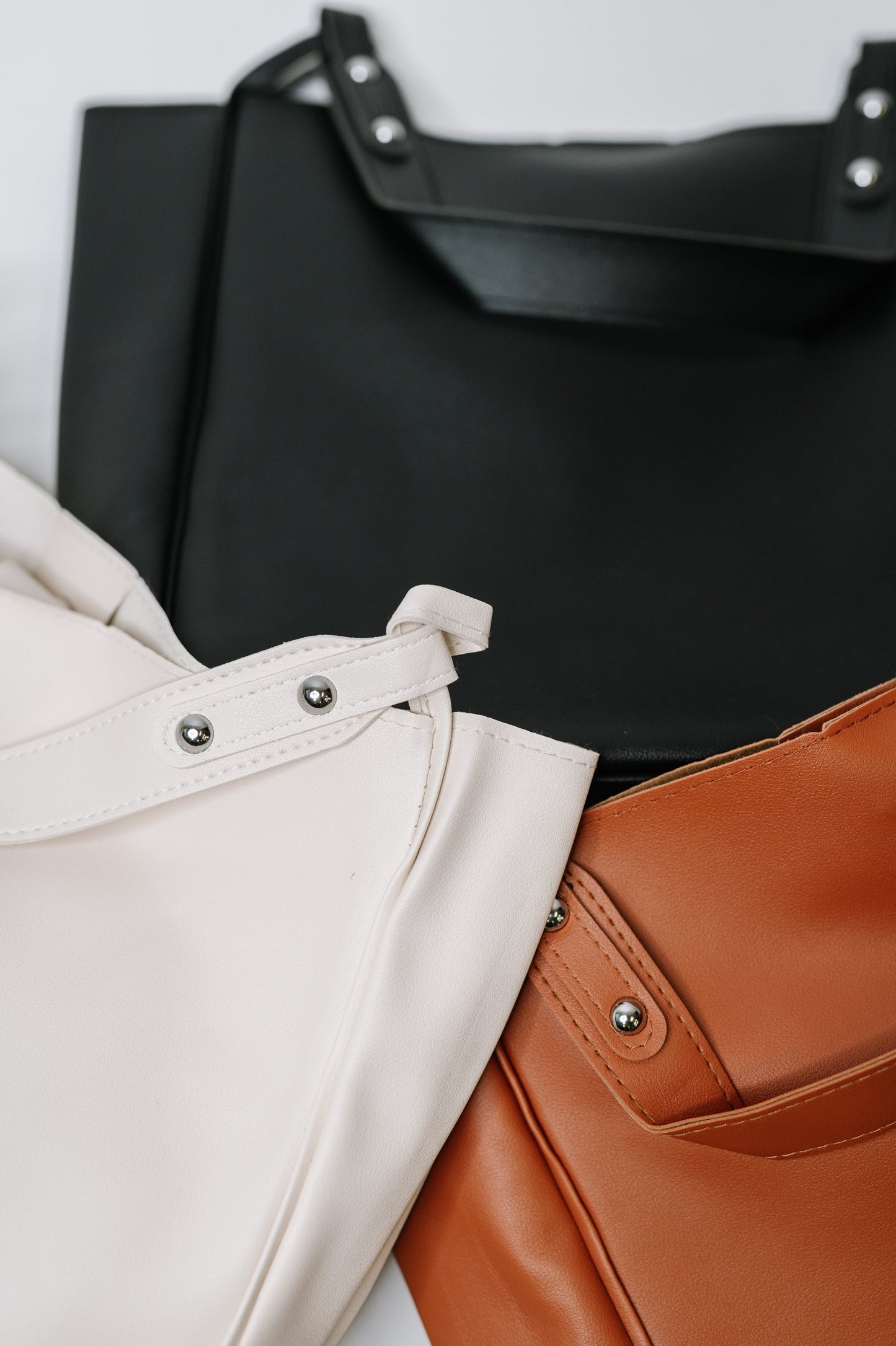 Shoulder Bag in Camel