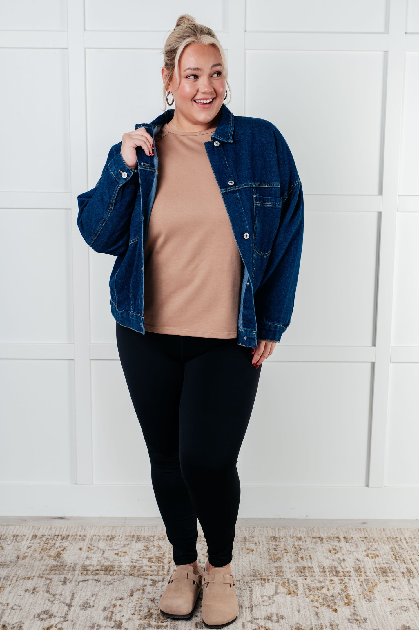 French Terry long sleeve top
Round Neckline
Dolman Balloon Sleeve
Cased Elastic Sleeve Cuff
Raw Edge Details
85% Polyester, 10% Cotton, 5% Elastane
True to Size