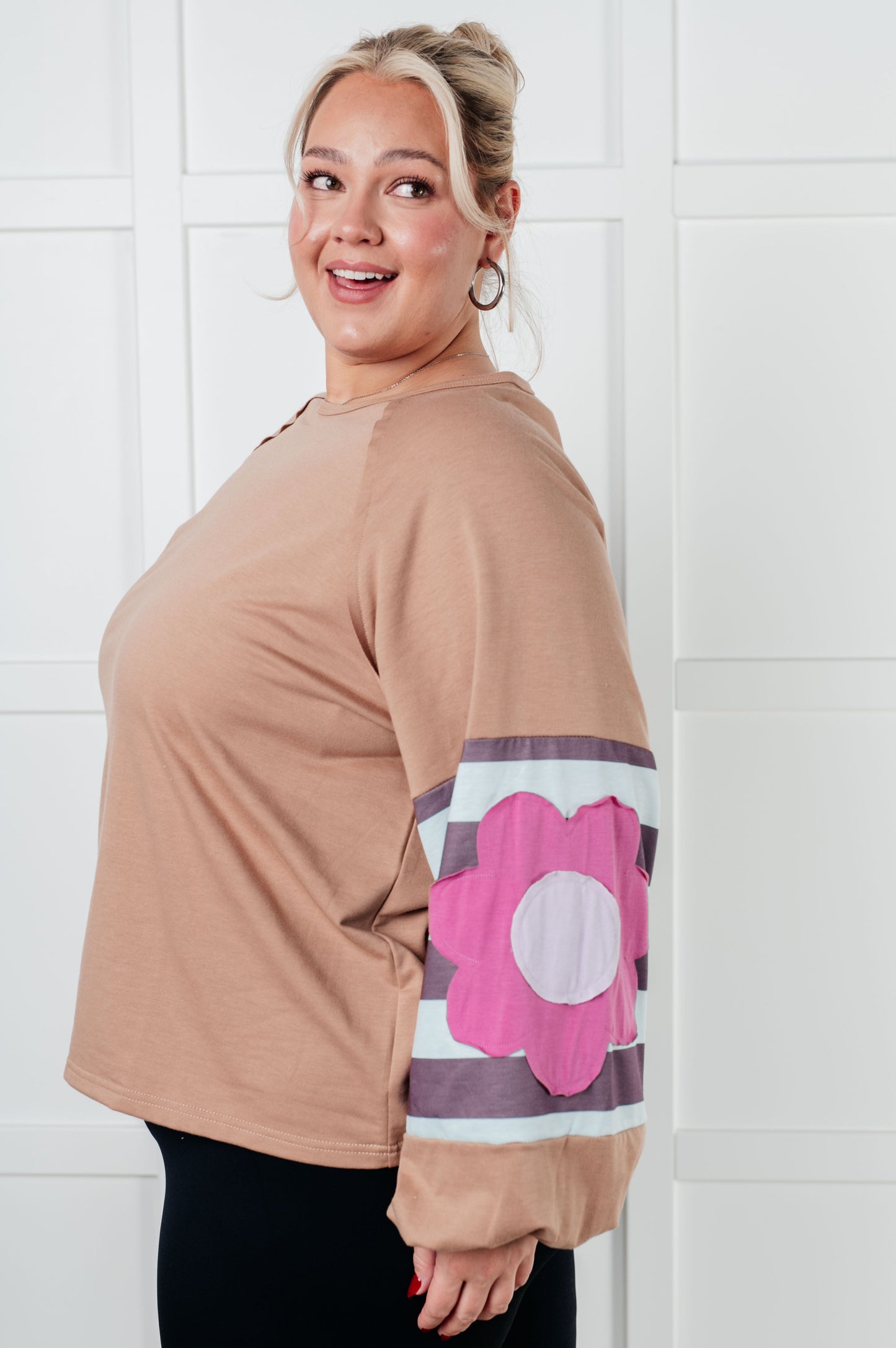 French Terry long sleeve top
Round Neckline
Dolman Balloon Sleeve
Cased Elastic Sleeve Cuff
Raw Edge Details
85% Polyester, 10% Cotton, 5% Elastane
True to Size
