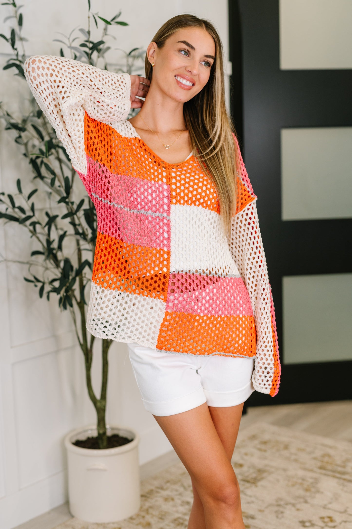 Orange, long sleeve Colorblock layering top by Very J
Lightweight Net
Some Stretch
V-Neckline
Drop Shoulder
Exposed Seam Details
Relaxed Fit
65% Acrylic, 30% Nylon, 5% Polyester
True to Size