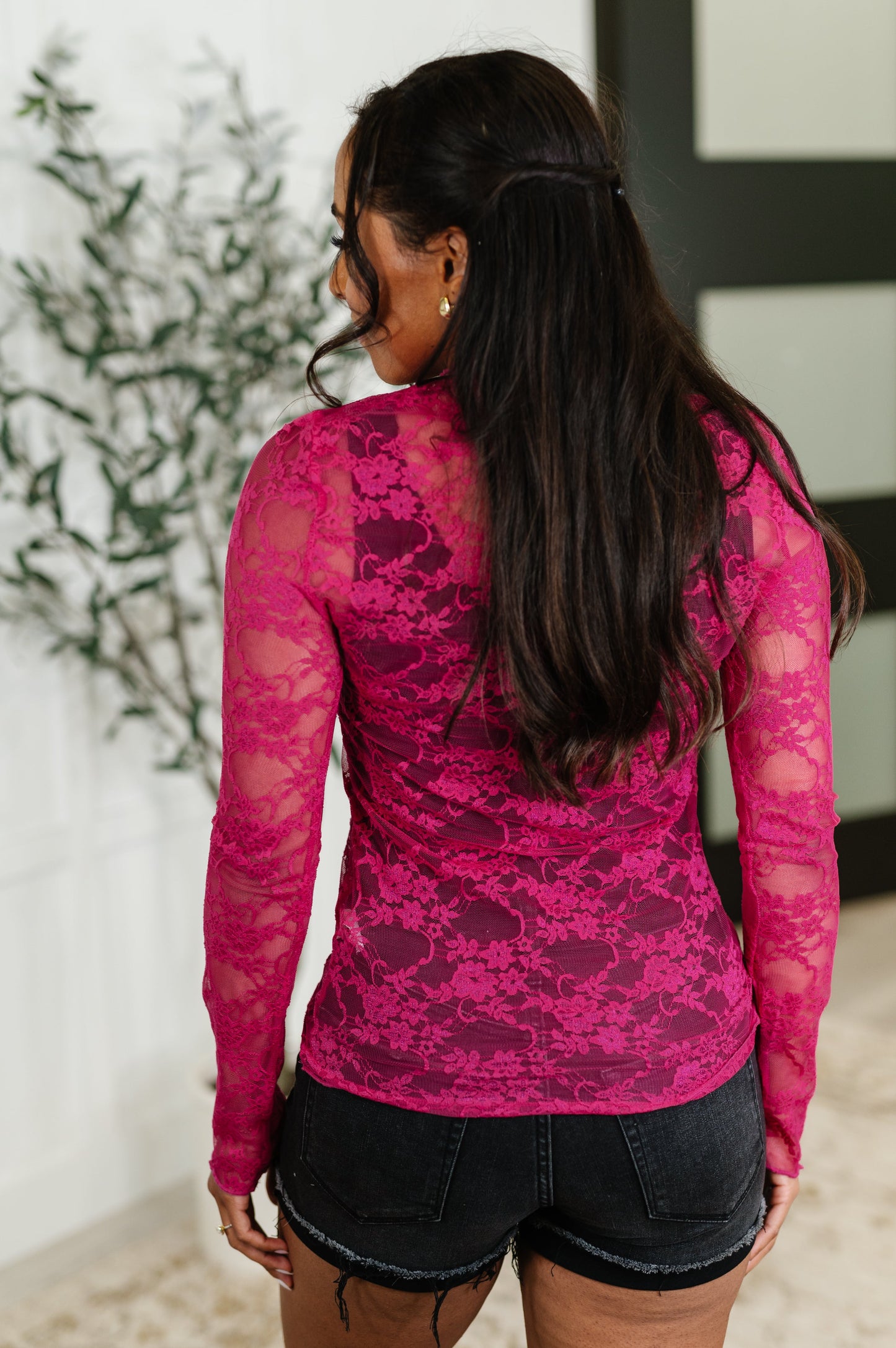 Fuchsia Elastic Lace
High-Stretch
High Neck
Long Sleeve
Sheer
Lettuce Hem, Sleeve Cuff and Neckline
92% Polyester, 8% Spandex
True to Size