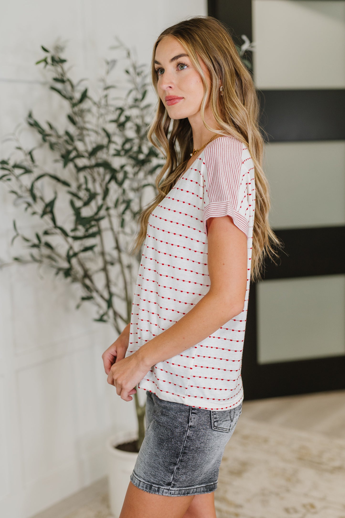 V Neck Top in Ivory and Red