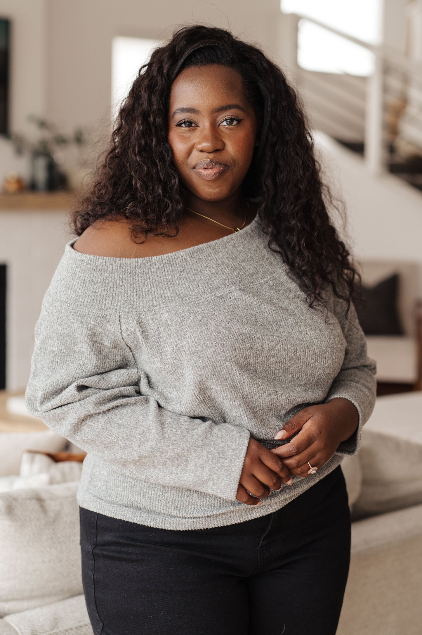 Grey long sleeve top by Sew IN Love
Textured Knit
Boat Neckline
Dolman Sleeves
Option to Wear Off the Shoulder
80% Polyester, 15% Rayon, 5% Spandex
True to Size