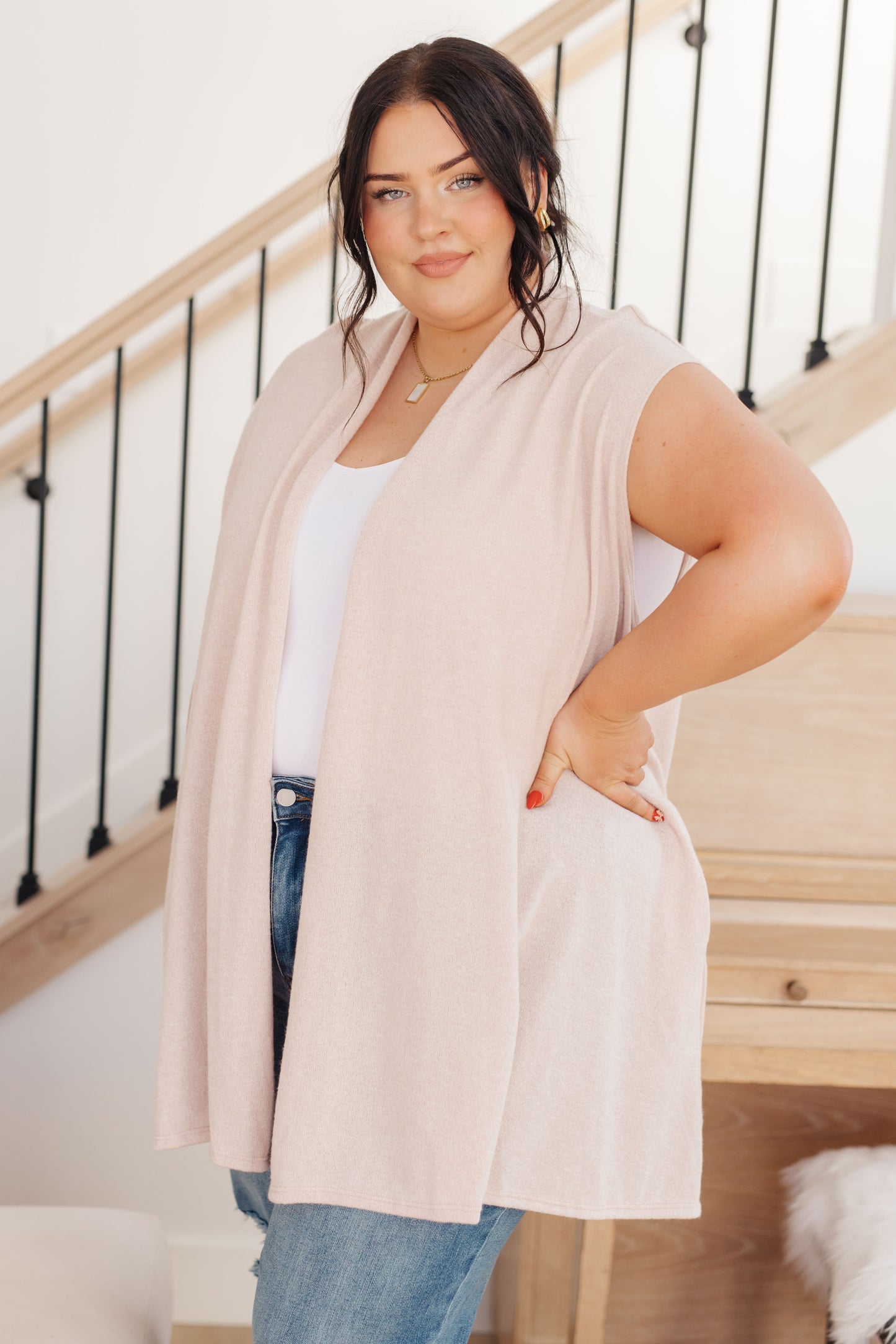 Beige sleeveless cardigan by White Birch
Lightweight Sweater Knit
Shawl Collar
Sleeveless
Pockets
Open Front
95% Polyester, 5% Spandex
True to Size