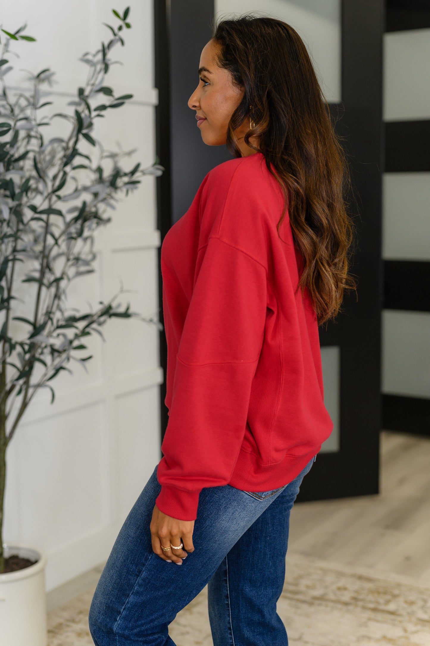 Drop shoulder pullover in True Red by Rae Mode
French Terry Knit
Banded, Ribbed Round Neckline
Drop Shoulder
Long Sleeve
Banded, Ribbed Sleeve Cuff
Banded, Ribbed Sleeve Cuff
Ribbed Knit Contrast
Body: 60% Cotton, 40% Polyester
Contrast: 57% Cotton, 38% Polyester, 5% Spandex
True to Size