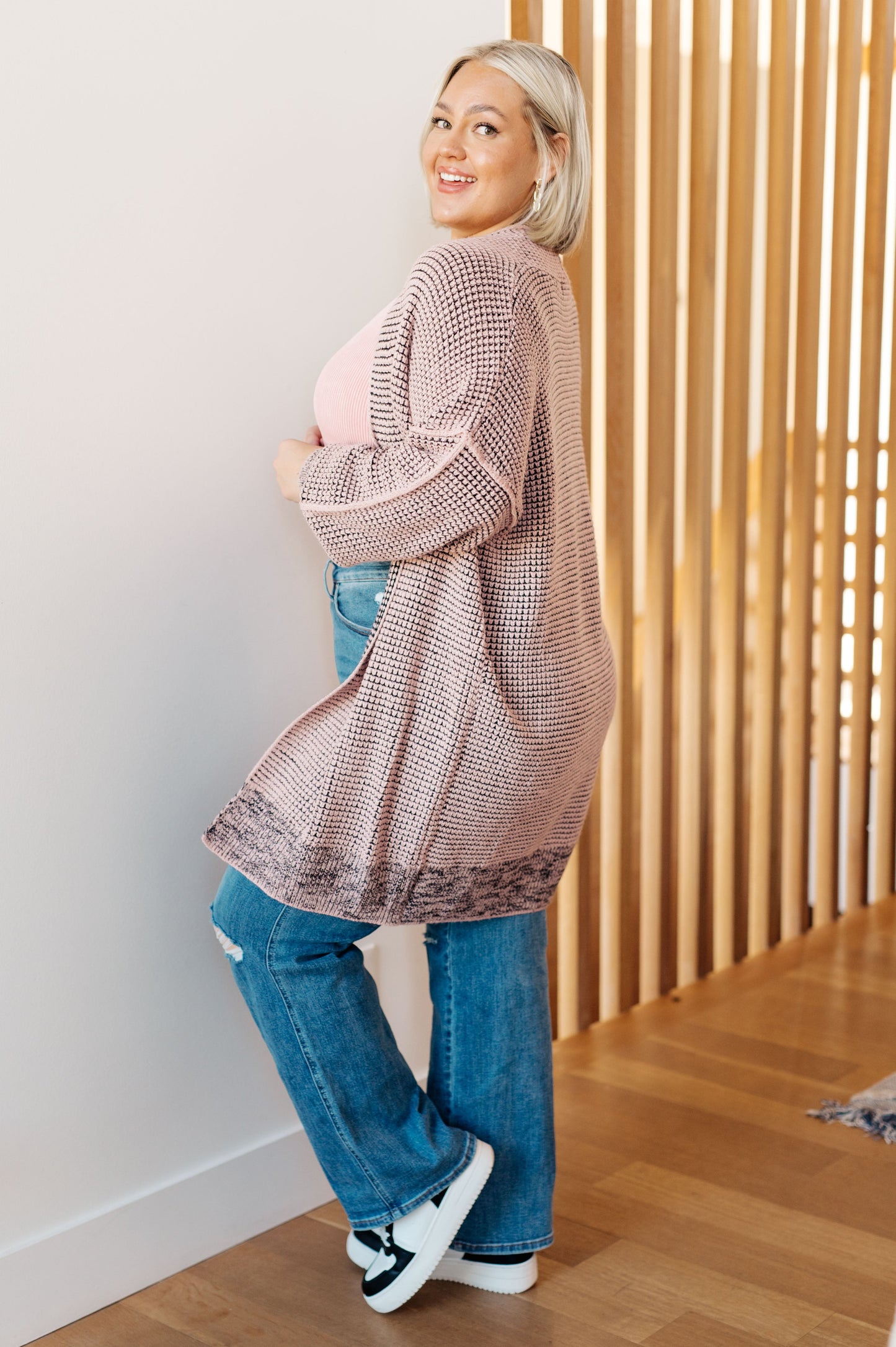 Shawl Collar Cardigan
Exposed Seams
Open Front
65% Acrylic, 35% Polyester
True to Size