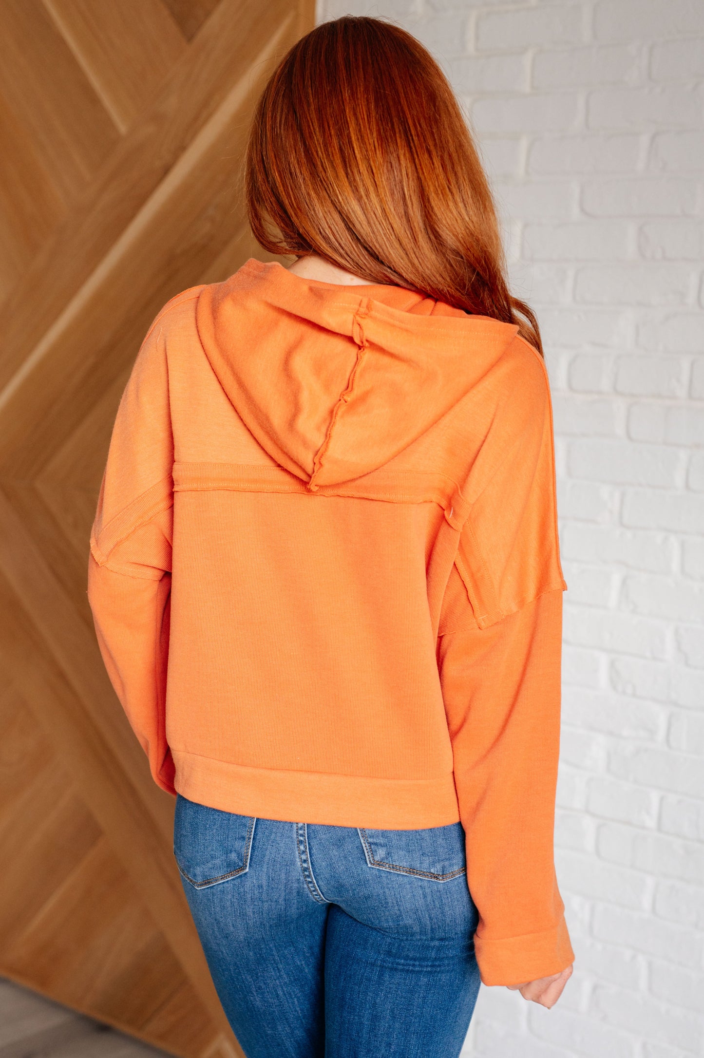 Orange Soft Ribbed Knit hoodie
Functional Buttons
Generous Hood
Exposed Seams
Cuffed Sleeves and Hem
Comfort Fit
56% Cotton, 44% Polyester
True to Size