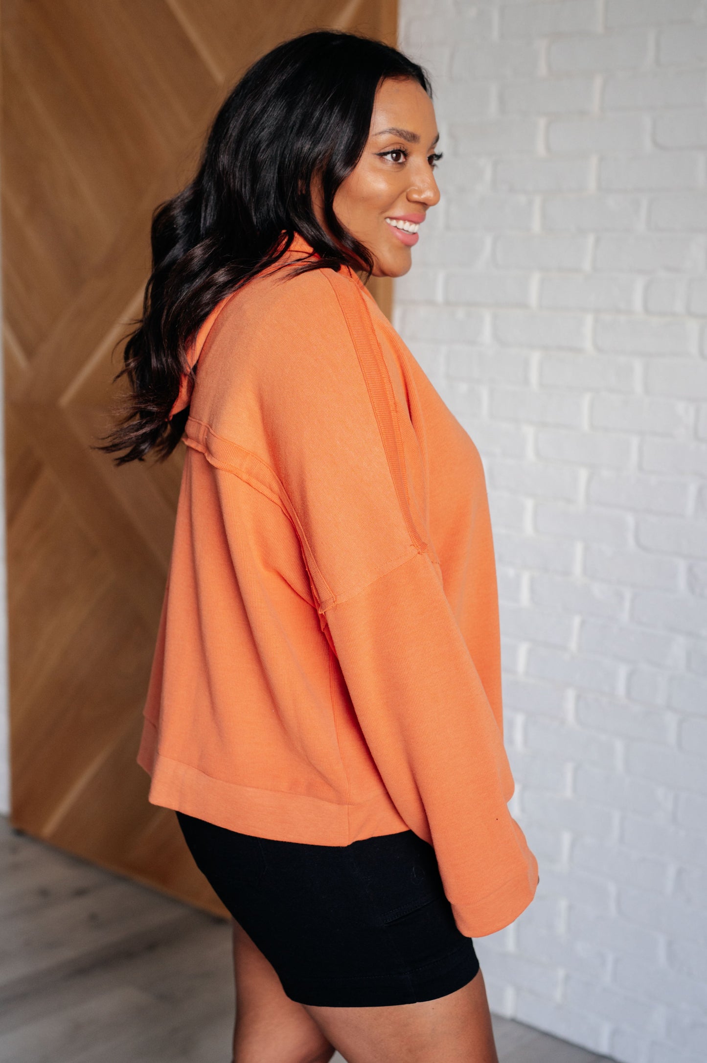 Orange Soft Ribbed Knit hoodie
Functional Buttons
Generous Hood
Exposed Seams
Cuffed Sleeves and Hem
Comfort Fit
56% Cotton, 44% Polyester
True to Size