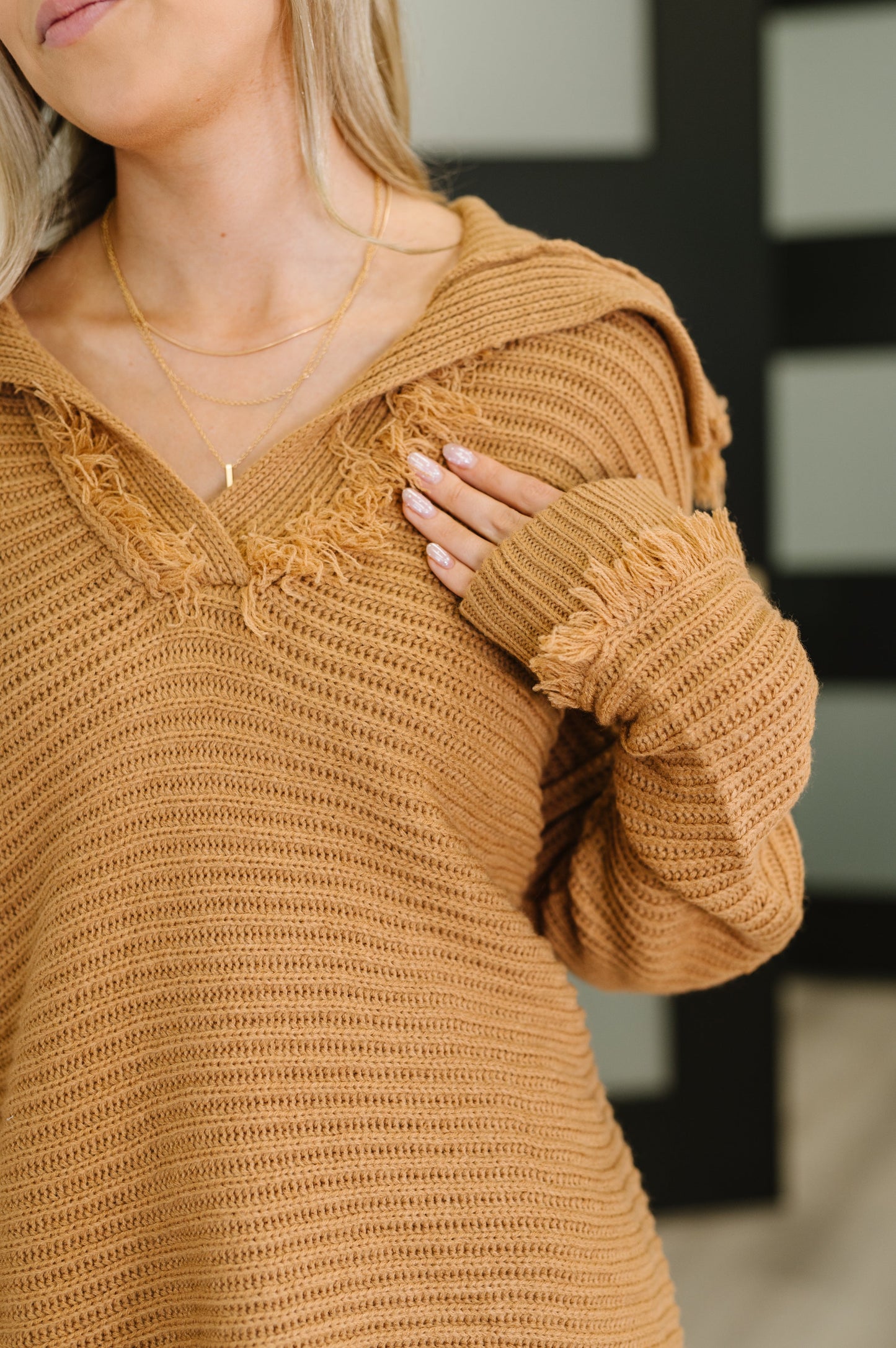 Textured Ribbed Knit sweater in Taupe by Jodifil
Wide Collar
V-Neckline
Drop Shoulder
Scooped Hem
Stretchy + Medium weight
Fringe Details
100% Acrylic
Wash cold, hang dry
Relaxed fit