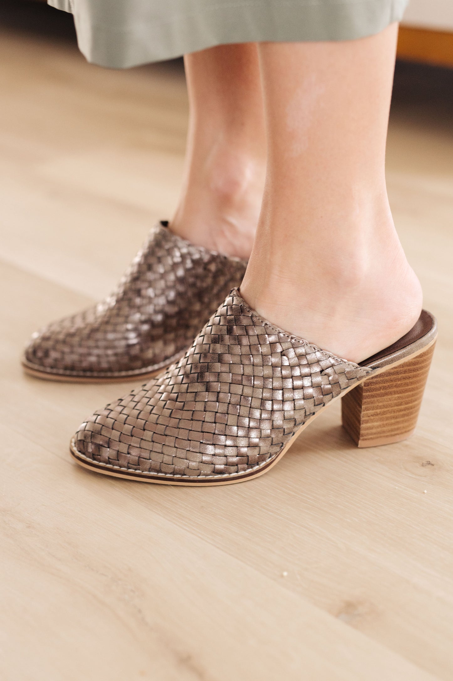 Vegan Leather
Cushioned Sole
EVA Block Heel
Rubber Sole
3” Wedge
True to Size, 1/2 Size Narrow Foot Size Down, 1/2 Size Reg/Wide Foot Size Up