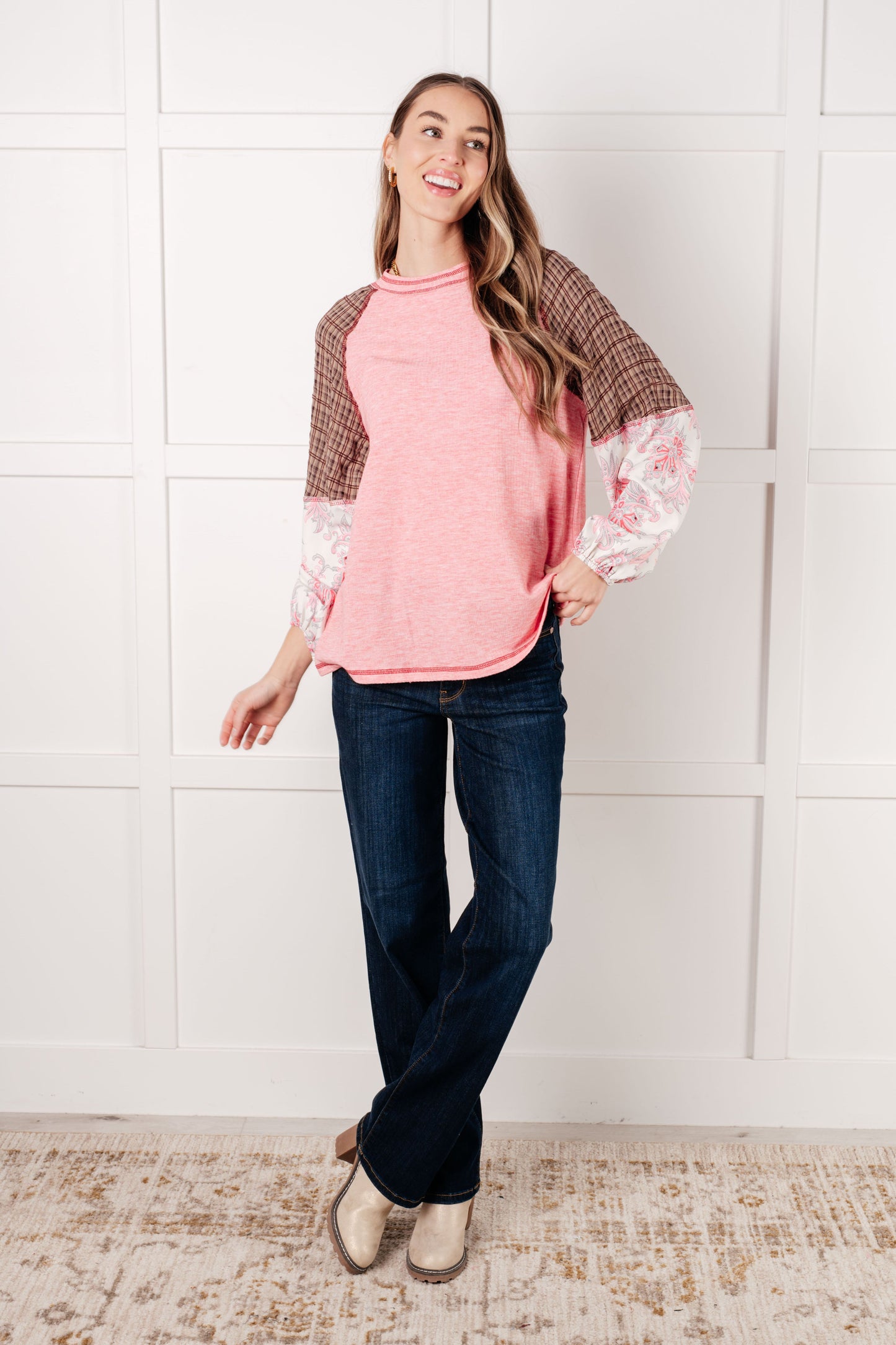 Knit Bodice long sleeve
Woven Contrast
Banded, Round Neckline
Raglan Balloon Sleeve
Cased Elastic Sleeve Cuff
Raw Edge Details
85% Polyester, 10% Viscose, 5% Elastane
True to Size