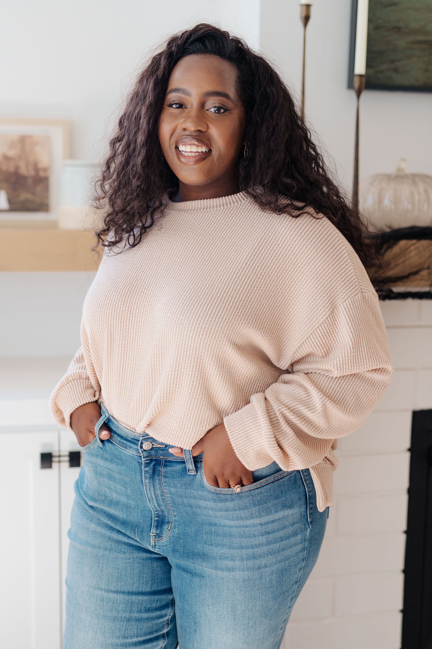 Beige long sleeve Textured Ribbed Knit top by Sew in Love
Crew Neckline
Dropped Shoulders
Slit Hem
Relaxed Fit
76% Polyester, 21% Rayon, 3% Spandex
True to Size