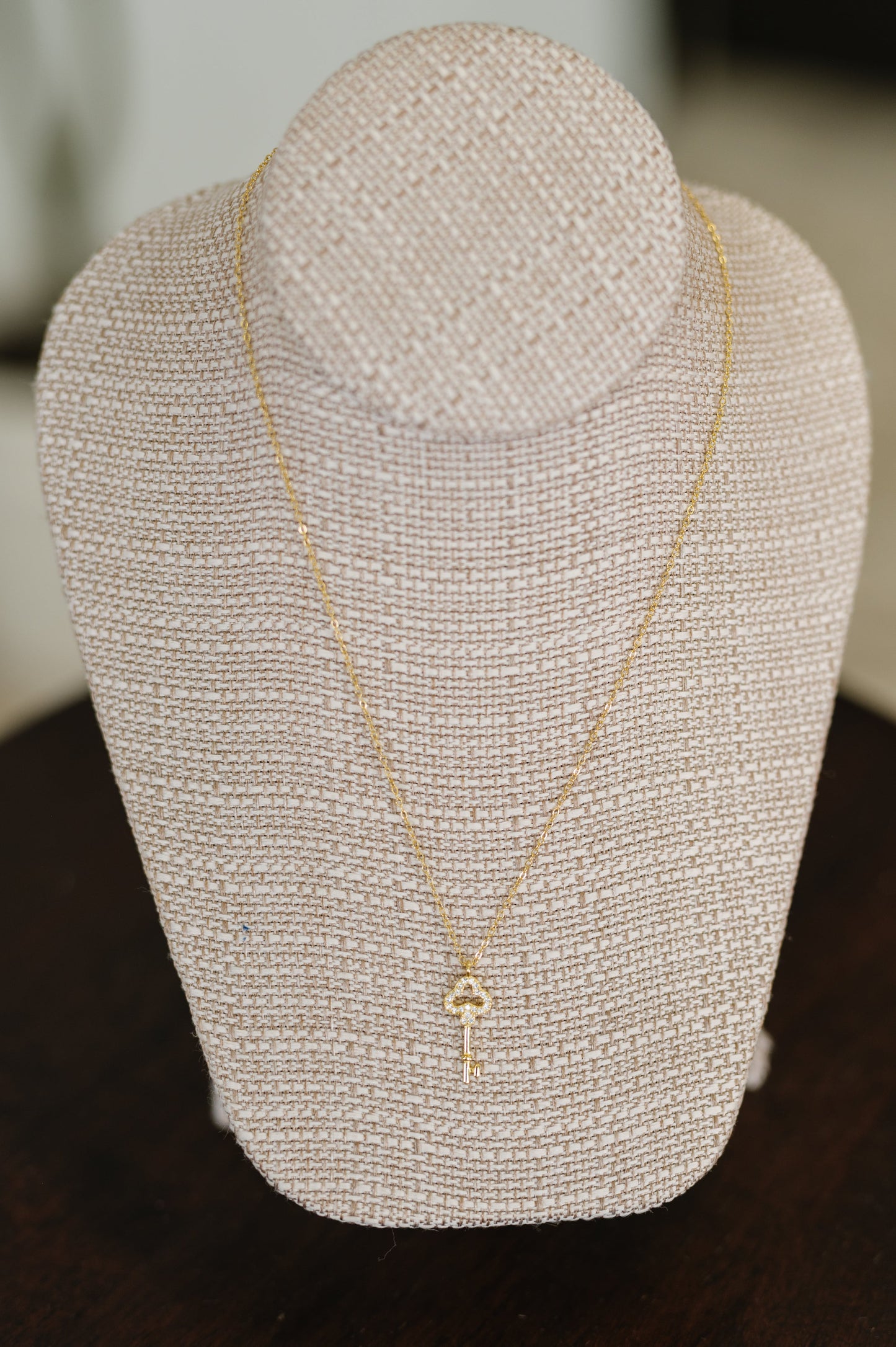 Key pendant necklace