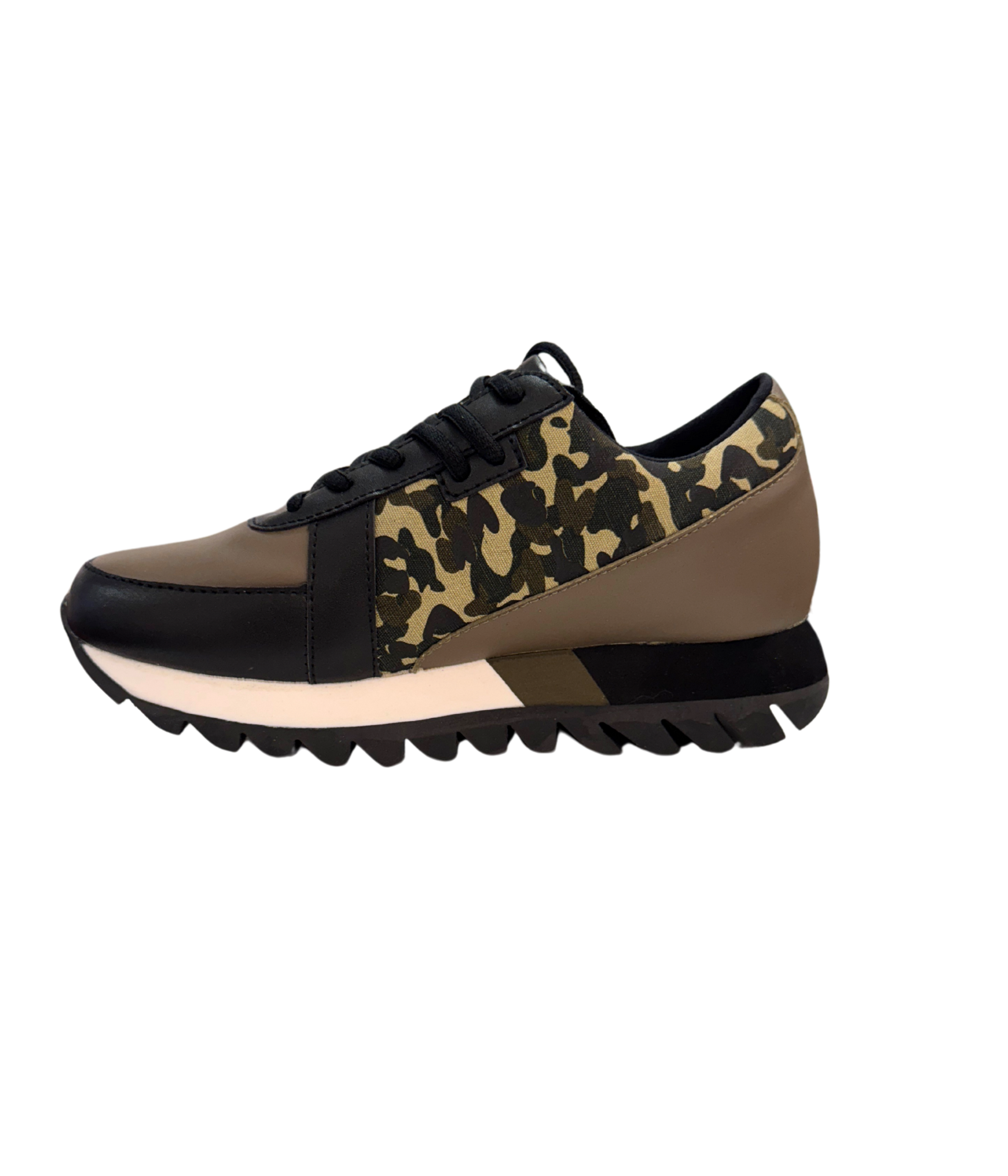 Camo platform, faux leather, ultra comfort footbed, lightweight sneaker