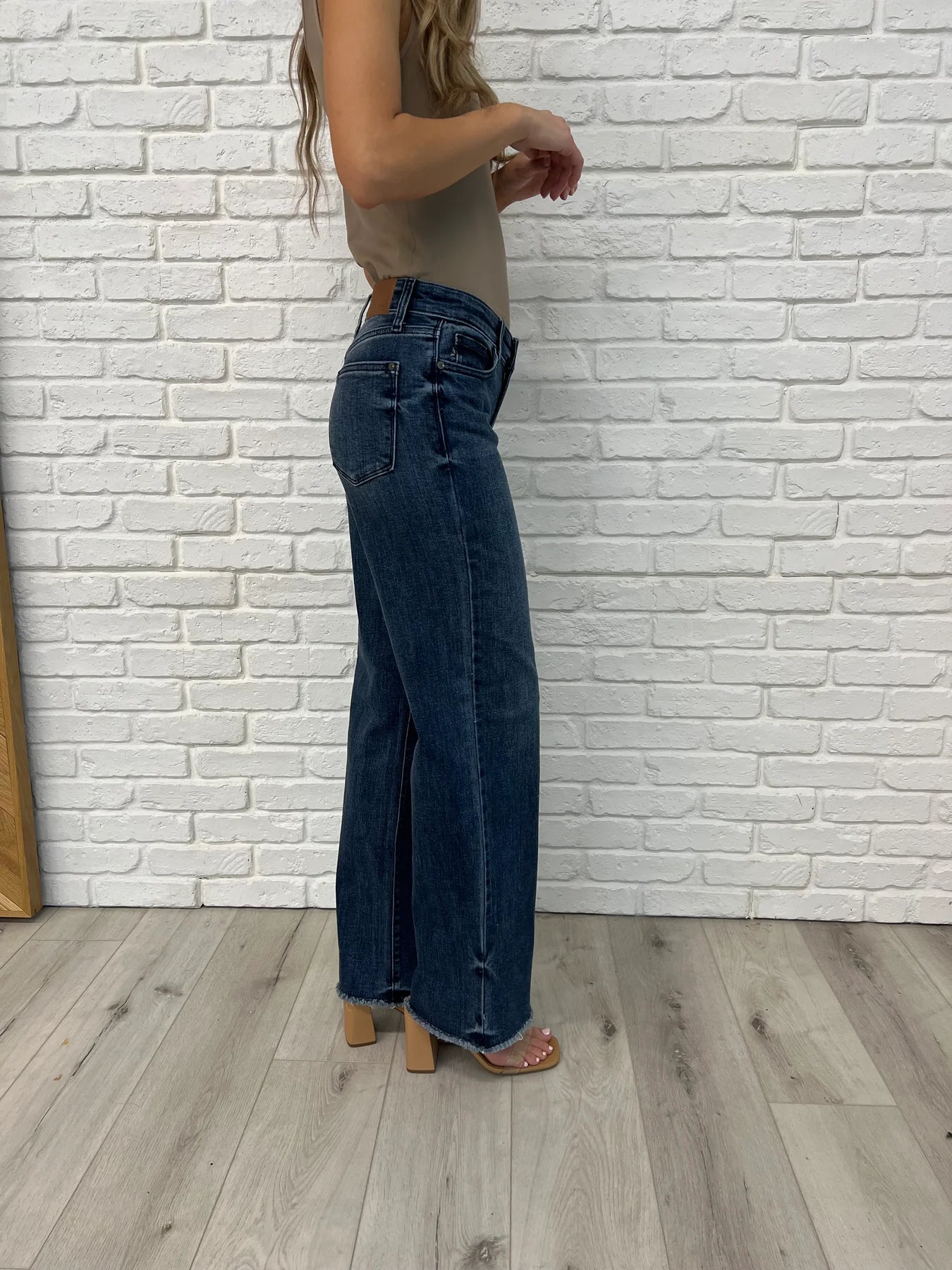 Mid Rise Vintage Wash Wide Leg Jeans by Judy Blue