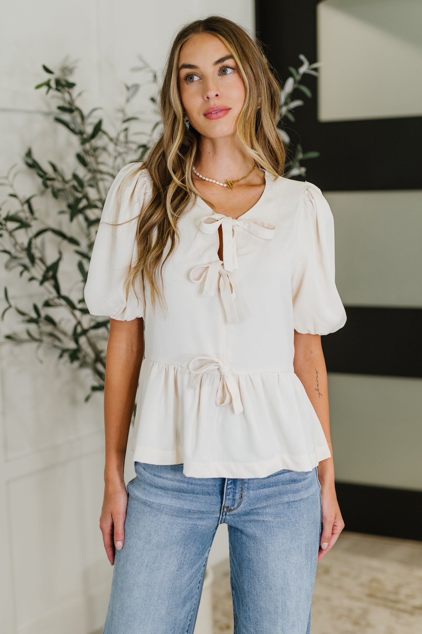  Balloon Sleeve Bow Blouse in Ivory