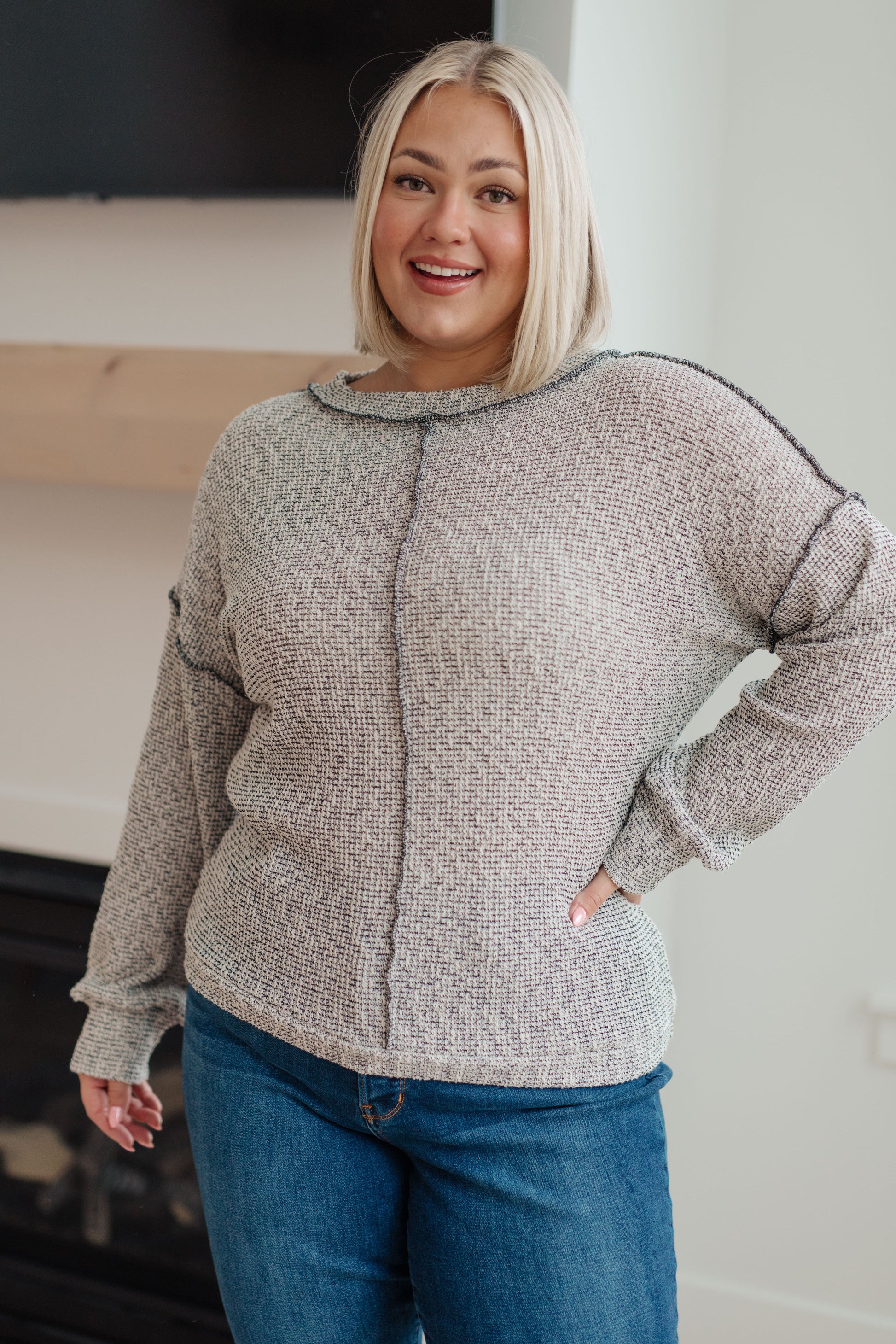 Long sleeve Lightweight Waffle Knit sweater by Shopin LA
Round Neckline
Dropped Shoulder
Exposed Seams
Slim Fit
47% Cotton, 51% Polyester, 2% Spandex
True to Size