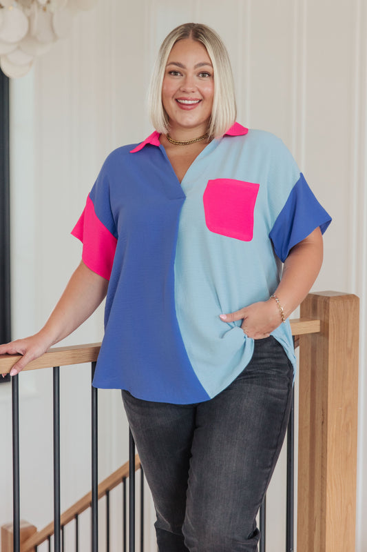 Lightweight Crinkle Woven top by Jodifil
V-Neckline
Pleated Bustline
Relaxed Fit
100% Polyester
True to Size
Regular and curvy sizes