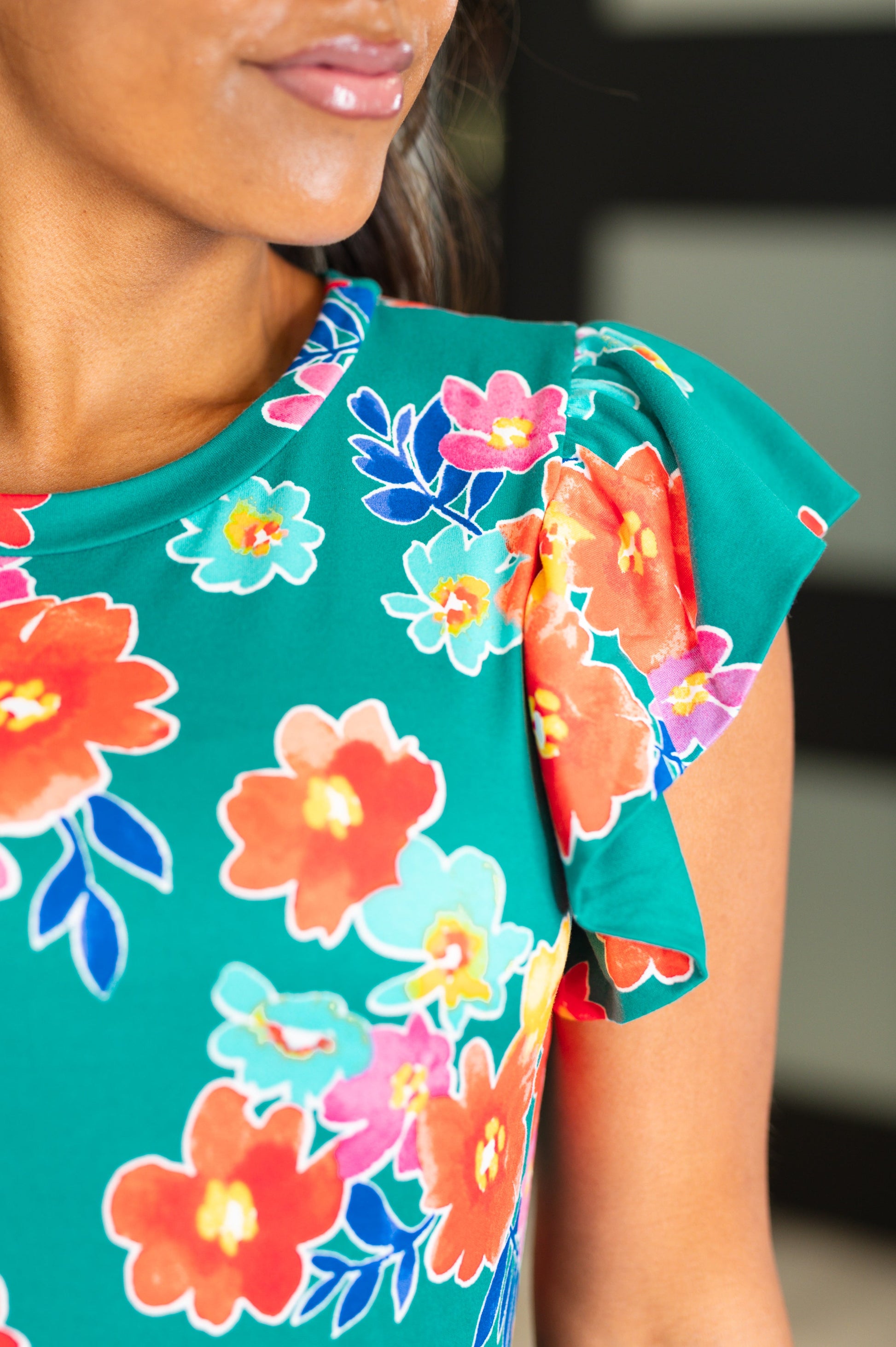 Green Floral, Light-Mid Weight Brushed Knit Midi length dress
Banded, Round Neckline
Double Layered Flutter Sleeve
Elastic Waistband
Functional Side Pockets
95% Polyester, 5% Spandex
True to Size