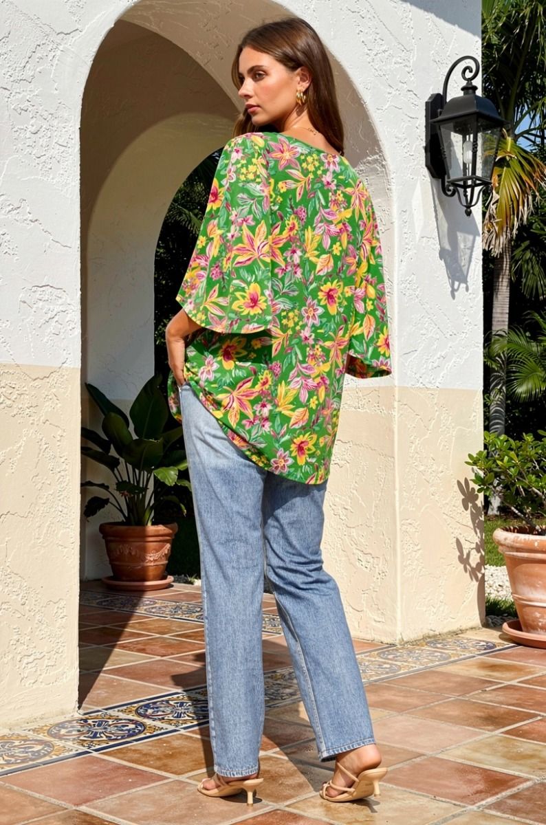 Dear Scarlett Green Floral Wrinkle-Free V-Neck Blouse – Stretchy Short Sleeve Top