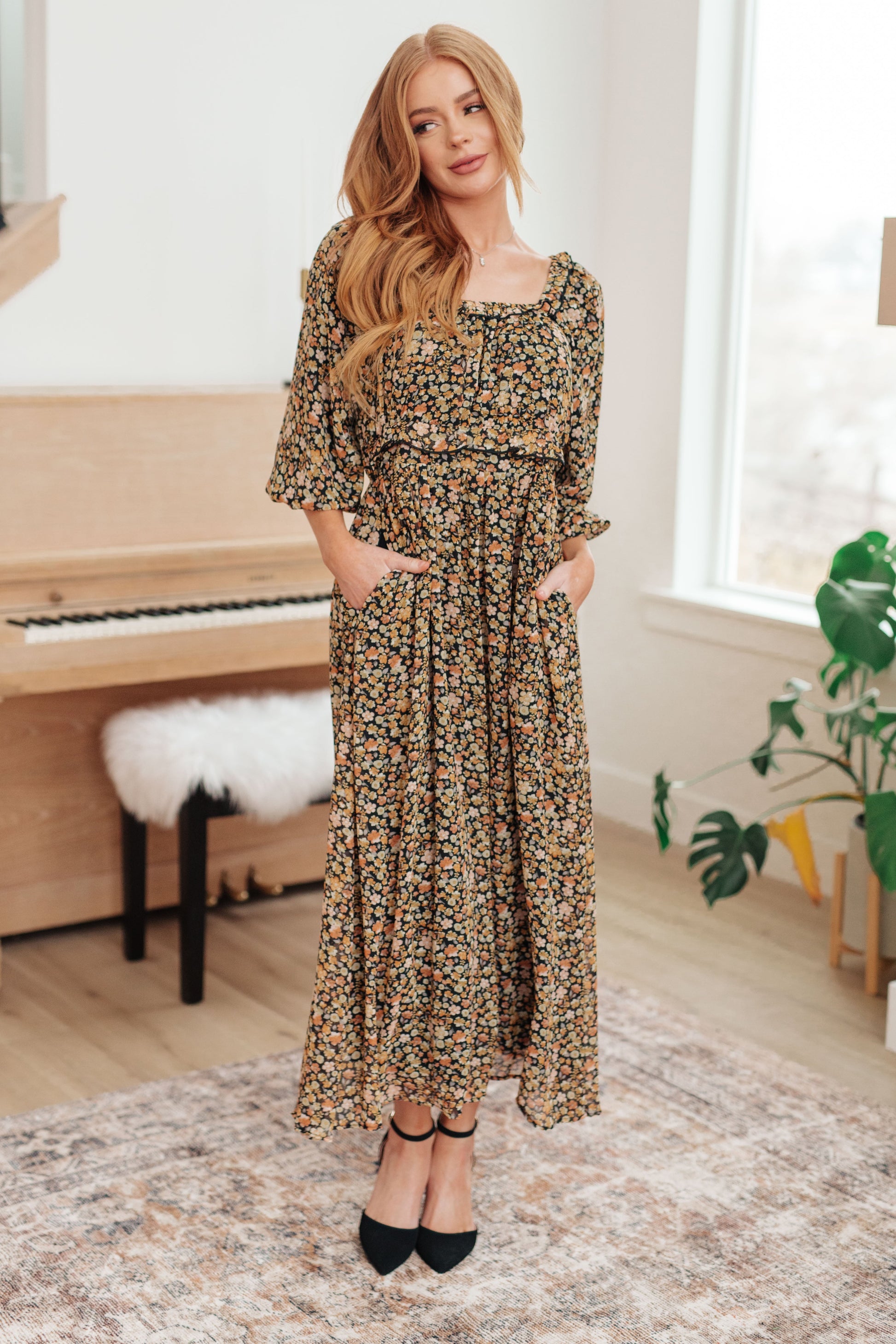 Floral Poly Chiffon Maxi dress by Polagram
Square Neckline
3/4 Length Sheer Sleeves
Cased Elastic Waistband
Ruffle Details
Pockets
Fully Lined
Self 100% Polyester
Lining 100% Polyester
True to Size