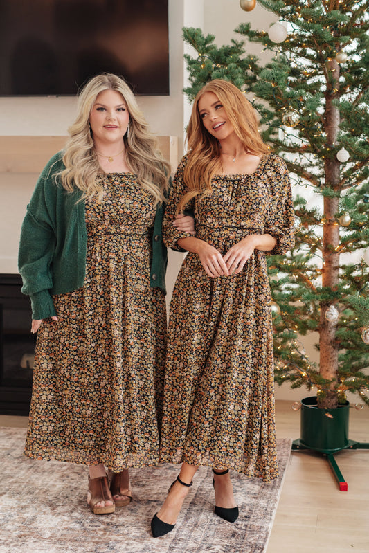 Floral Poly Chiffon Maxi dress by Polagram
Square Neckline
3/4 Length Sheer Sleeves
Cased Elastic Waistband
Ruffle Details
Pockets
Fully Lined
Self 100% Polyester
Lining 100% Polyester
True to Size