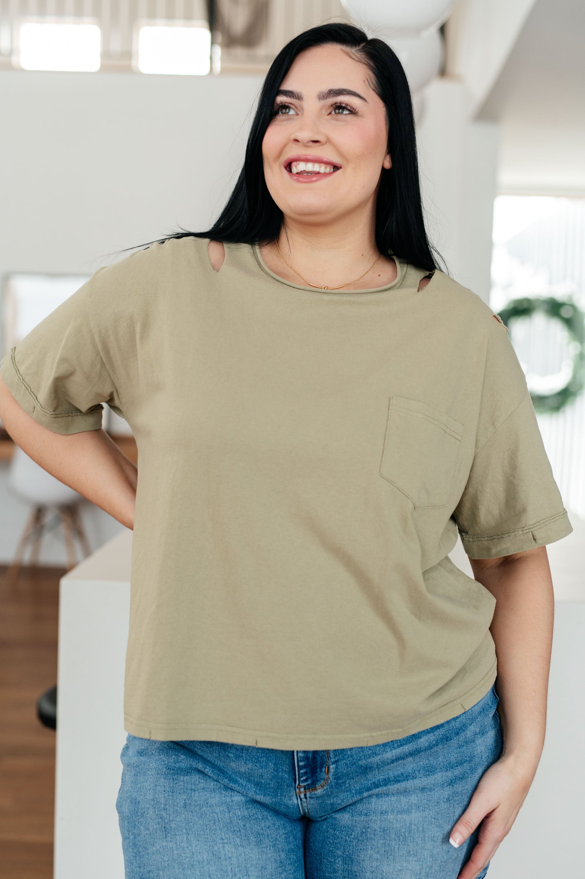 Beige short sleeved top by Sew In Love
Jersey Knit
Crew Neckline
Dropped Shoulder
Distressed
Patch Pocket
100% Cotton
True to Size