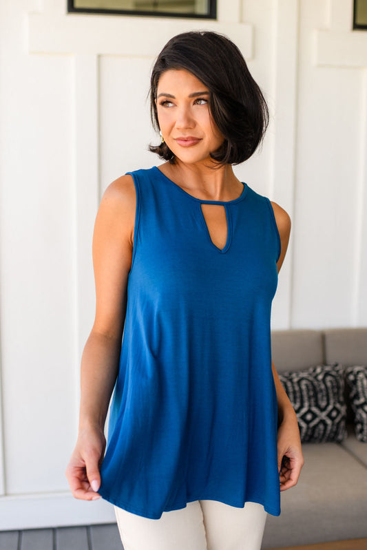 Soft Jersey Knit
Stretchy
Key Hole Neckline Front and Back
Swing Silhouette
Comfort Fit
96% Rayon, 6% Spandex
True to Size Comfort Fit, sleeveless top in Blue by Lovely Melody