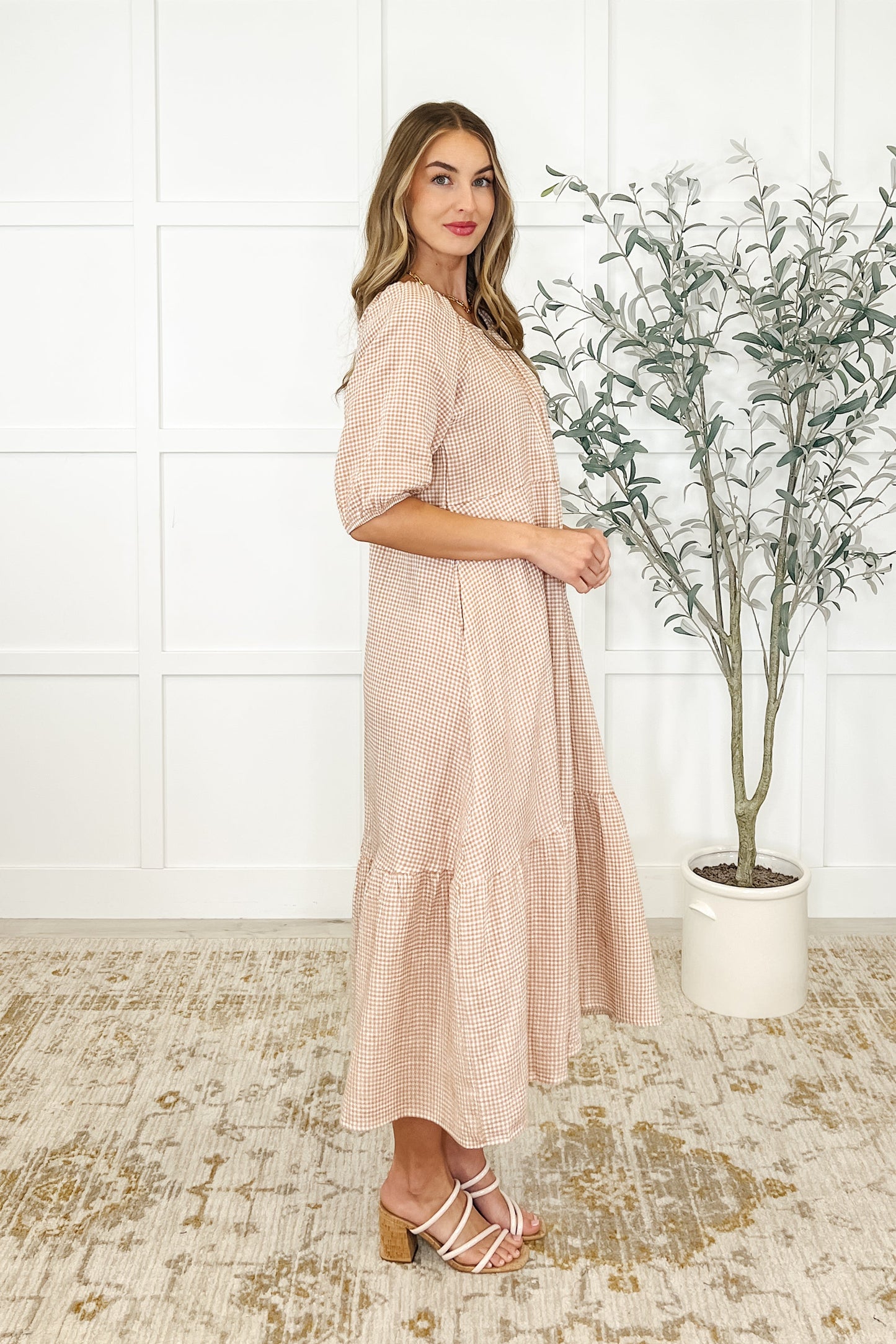 Toffee colored, crinkle gauze, raglan sleeve, pockets, elastic sleeve, tiered dress 