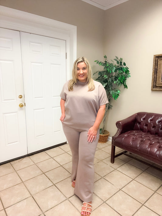 Wrinkle free short sleeve pants set Travel Set Paris in Cappucino by Dear Scarlett