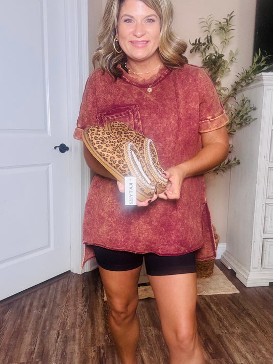 Leopard Print Embroidered Slippers